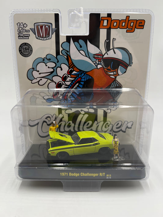 M2 Machines Diorama CHASE 1971 Dodge Challenger R/T Green R13