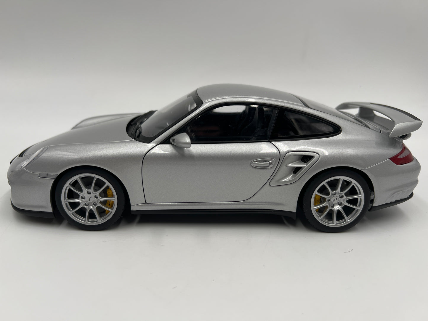 Rare AutoArt 1:18 Scale Porsche 911 997 GT2 Silver Loose VHTF Exceptional Detail