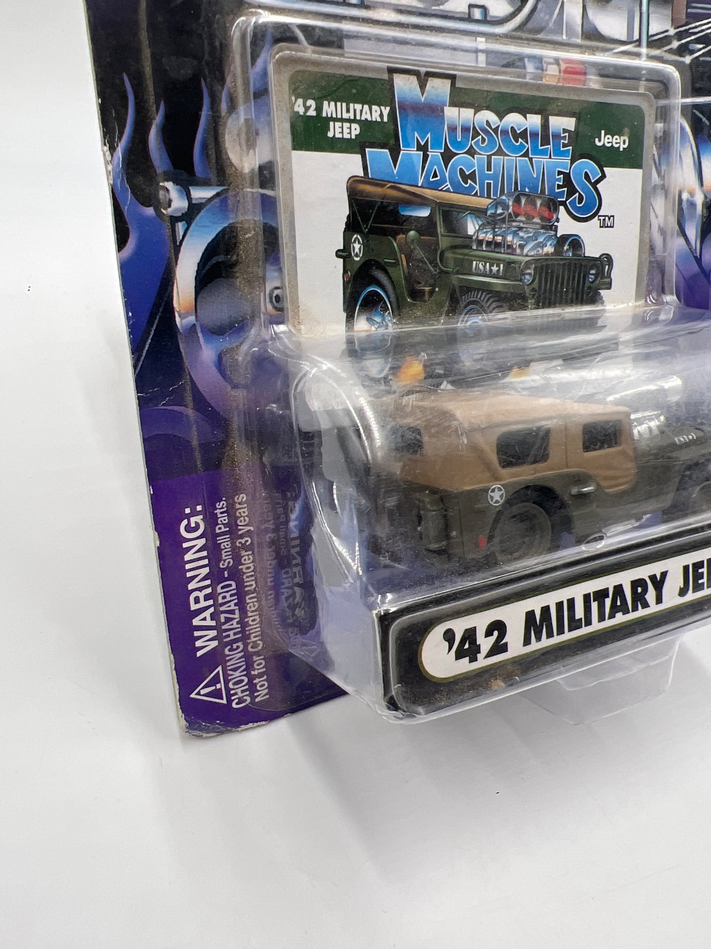 Muscle Machines 42 Military Jeep Green 02-72 *Bad Card* 220E