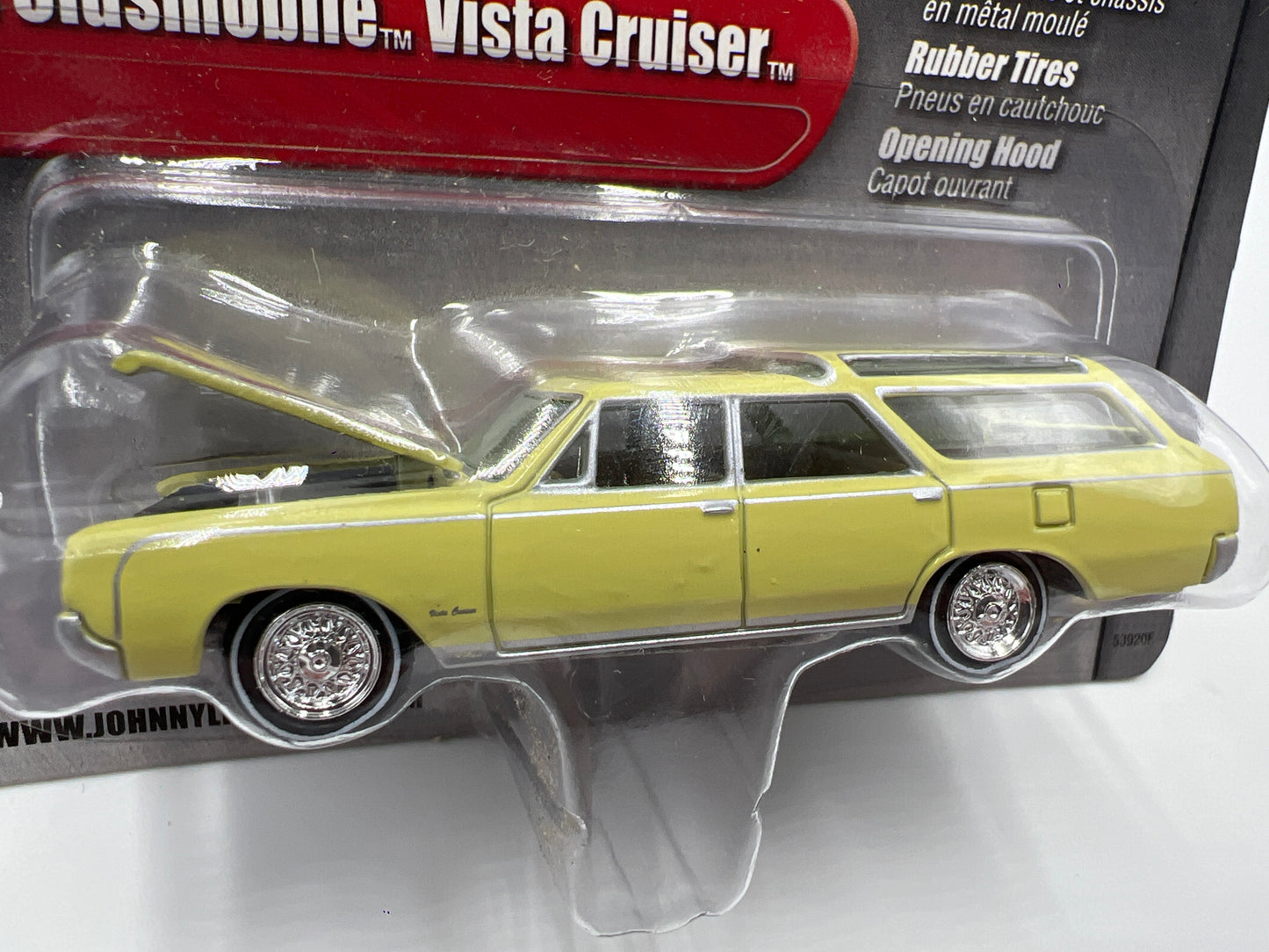 Johnny Lightning 2.0 Tomy Release #10 1964 Oldsmobile Vista Cruiser Yellow 228A