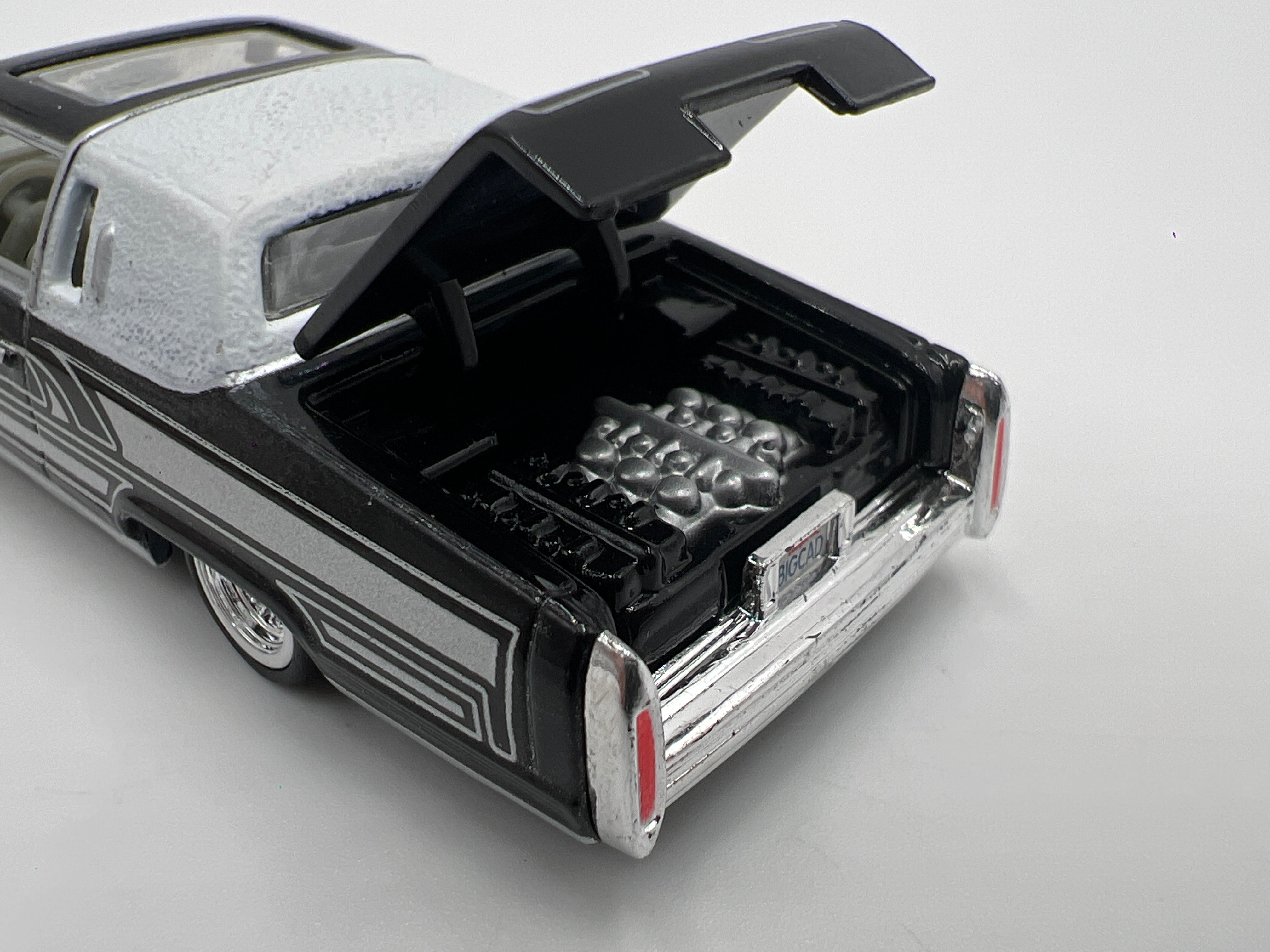 Revell 1/64 Lowrider Magazine #122 81 Cadillac Coupe DeVille Black