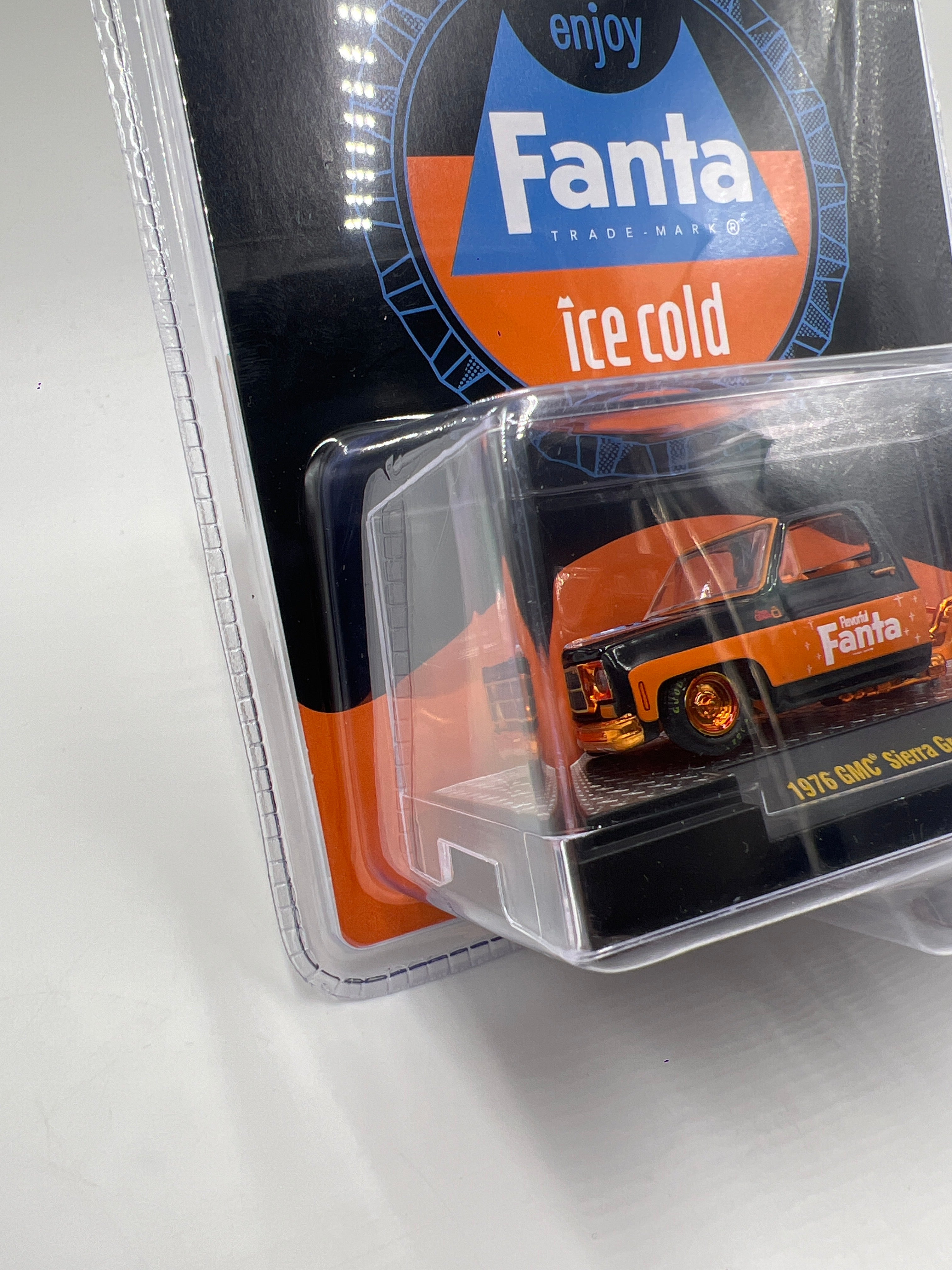 2025 M2 Machines Coca Cola CHASE Fanta 1976 GMC Sierra Grande 15