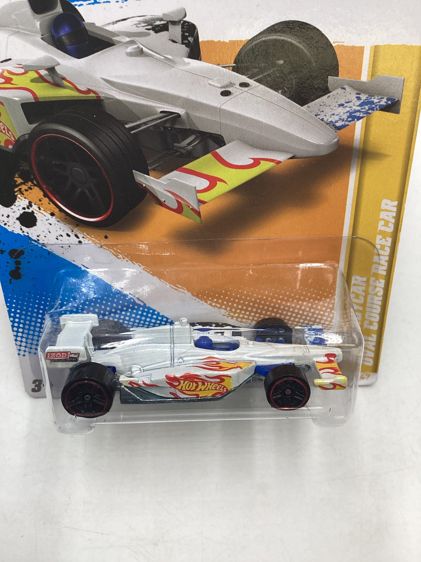 2012 Hot Wheels #42 2011 IndyCar Oval Course Race Car White 50E