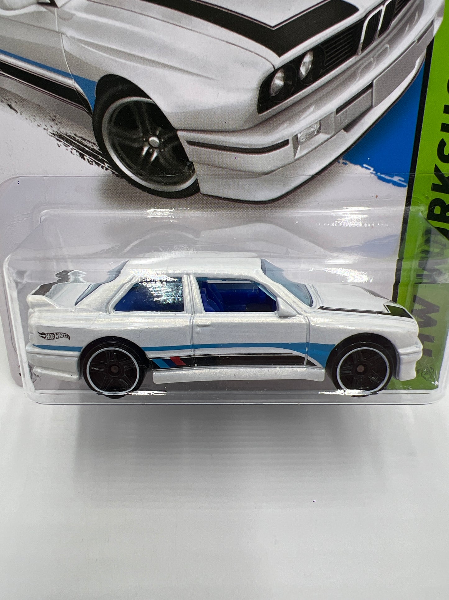 2014 Hot Wheels Workshop #195 92 BMW M3 White W/Protector