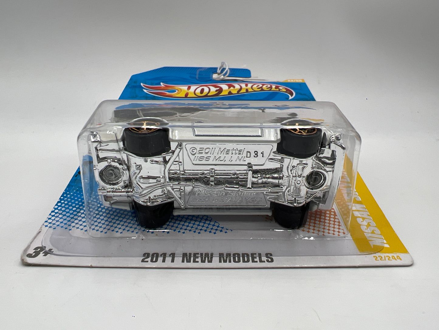 2011 Hot Wheels New Models #22 Nissan Skyline H/T 2000GT-R White