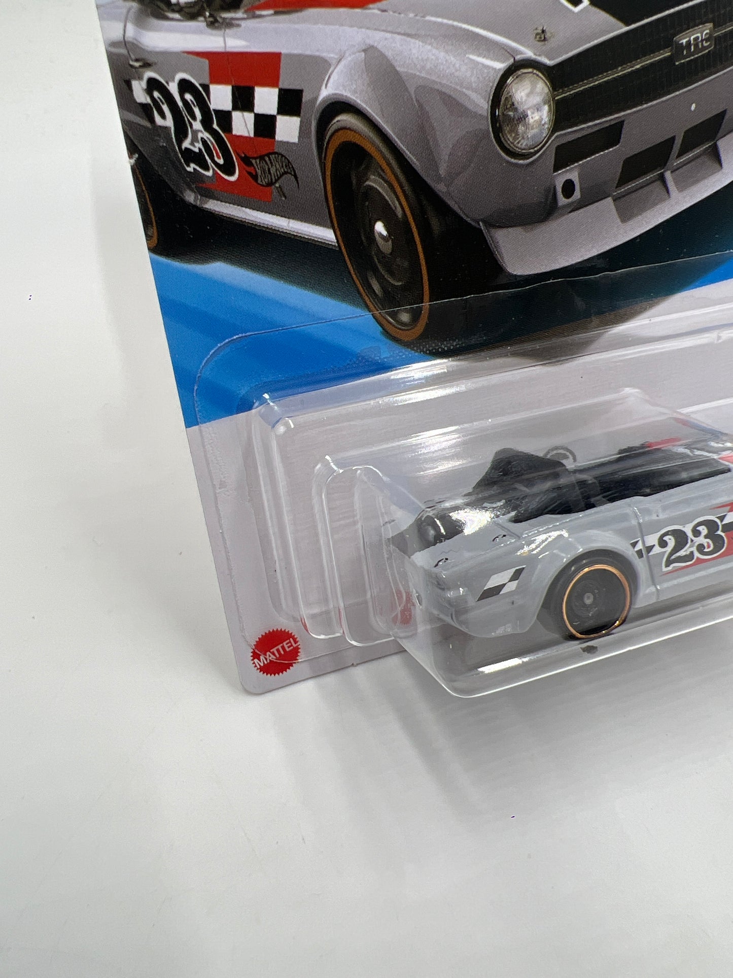 2025 Hot Wheels Q Case Track Champs Treasure Hunt #249 Triumph TR6 Light Gray 277G