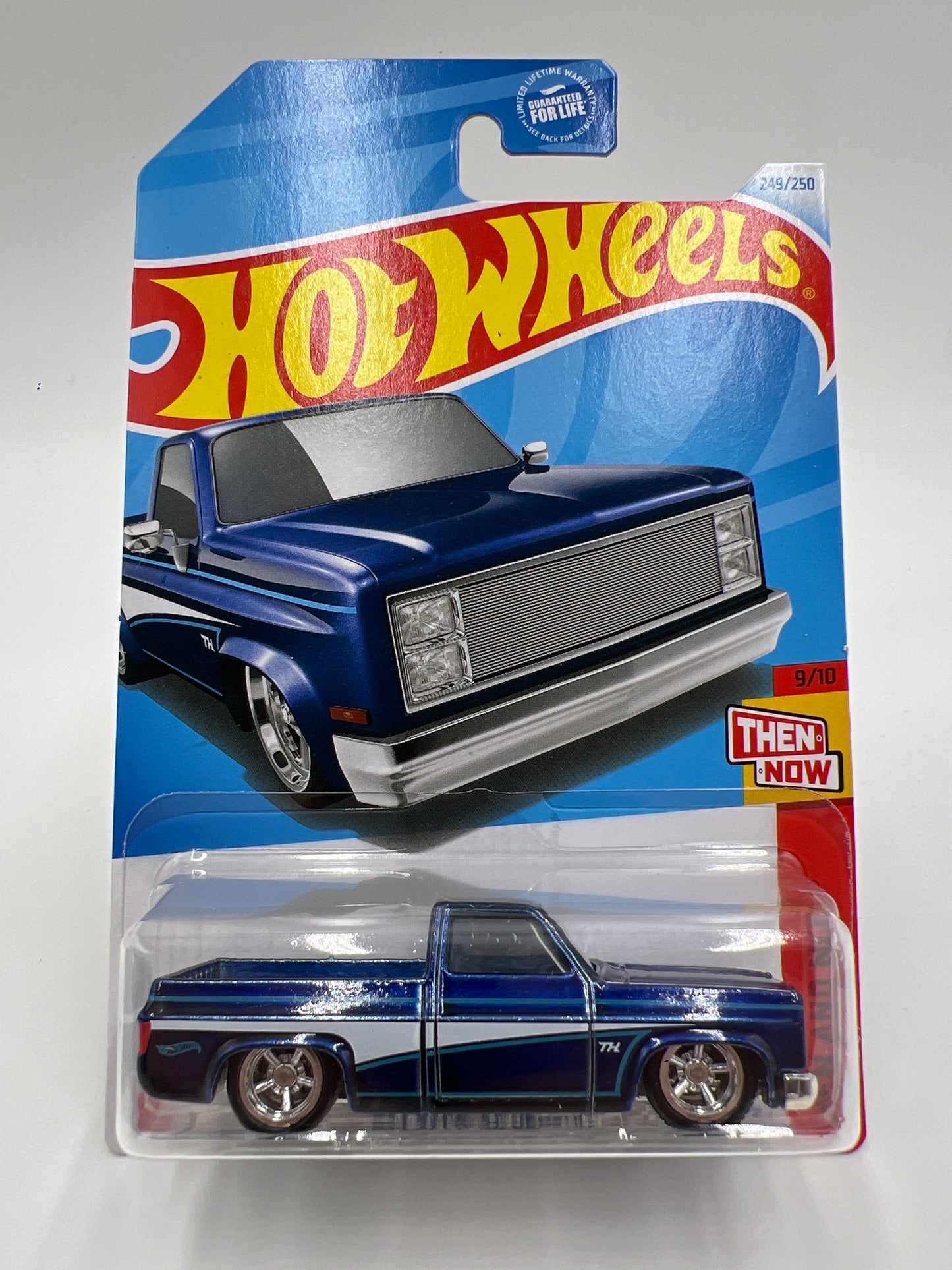 2024 Hot Wheels Super Treasure Hunt #249 83 Chevy Silverado Blue W/Protector