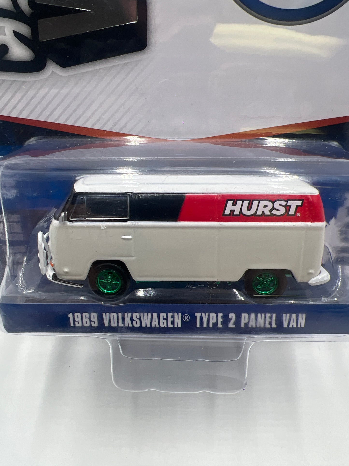 Greenlight Club V-Dub CHASE 1969 Volkswagen Type 2 Panel Van