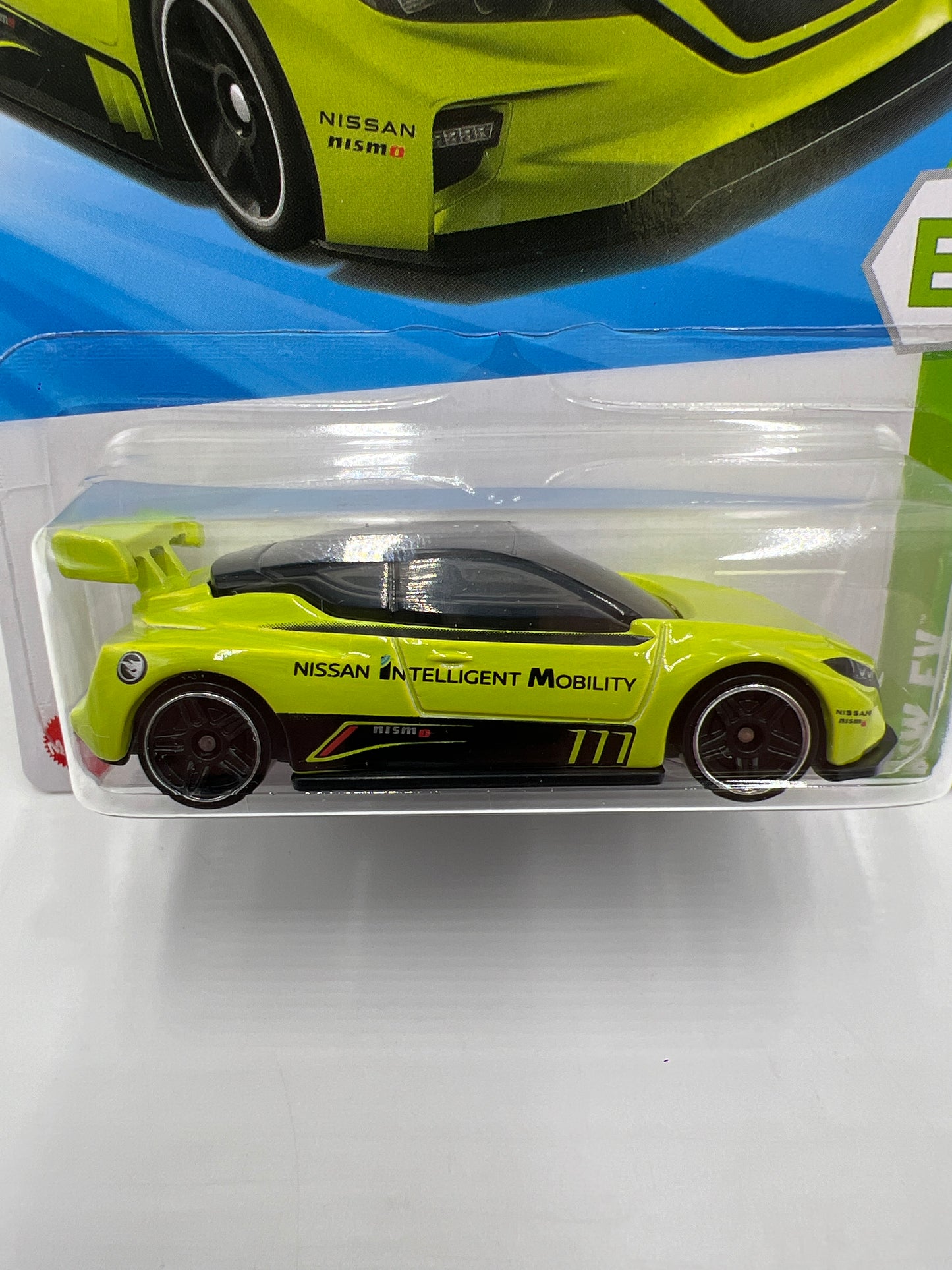 2025 Hot Wheels J Case Treasure Hunt #168 Nissan Leaf Nismo RC02 Light Green 275A