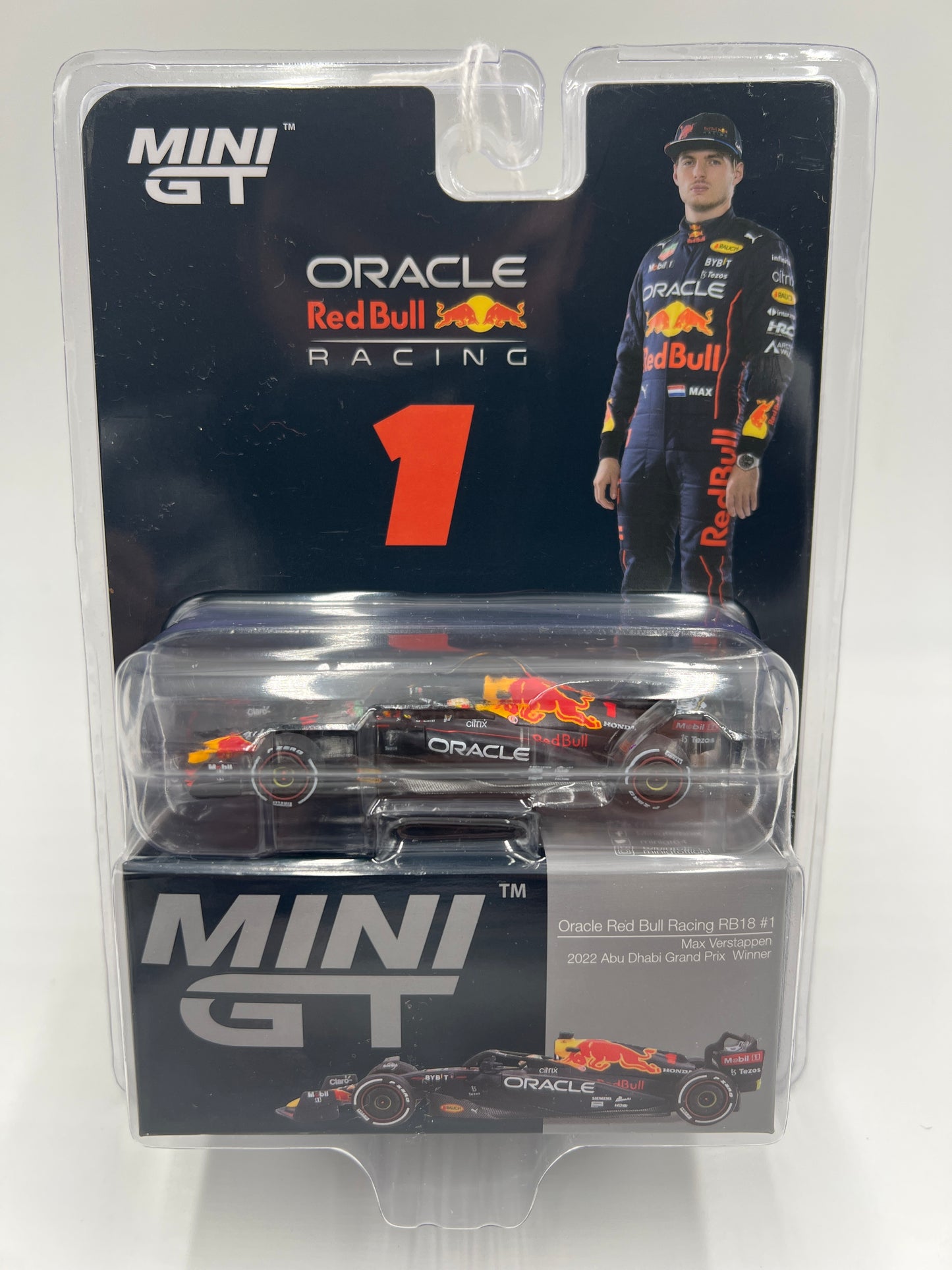 Mini GT Oracle Red Bull Racing #520 RB18 #1 Max Verstappen 2022 Winner Formula 1