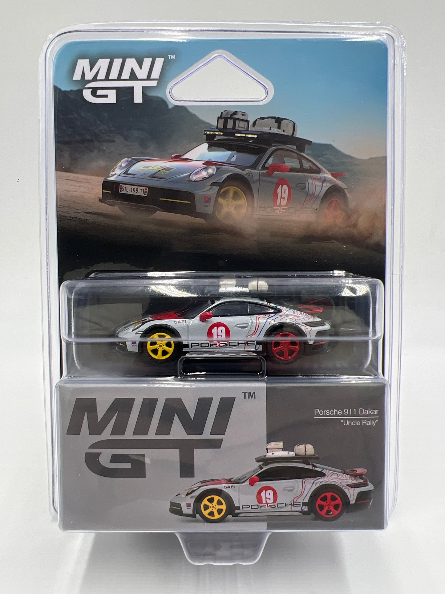 Mini GT #1068 Porsche 911 Dakar Uncle Rally 231C