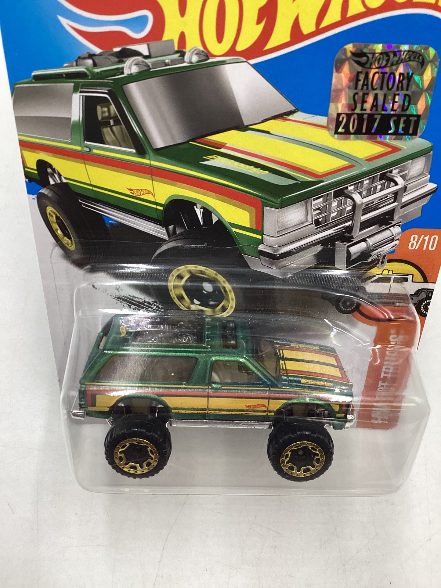 2017 Hot wheels Factory Sealed #34 Chevy Blazer 4x4 Green 15D