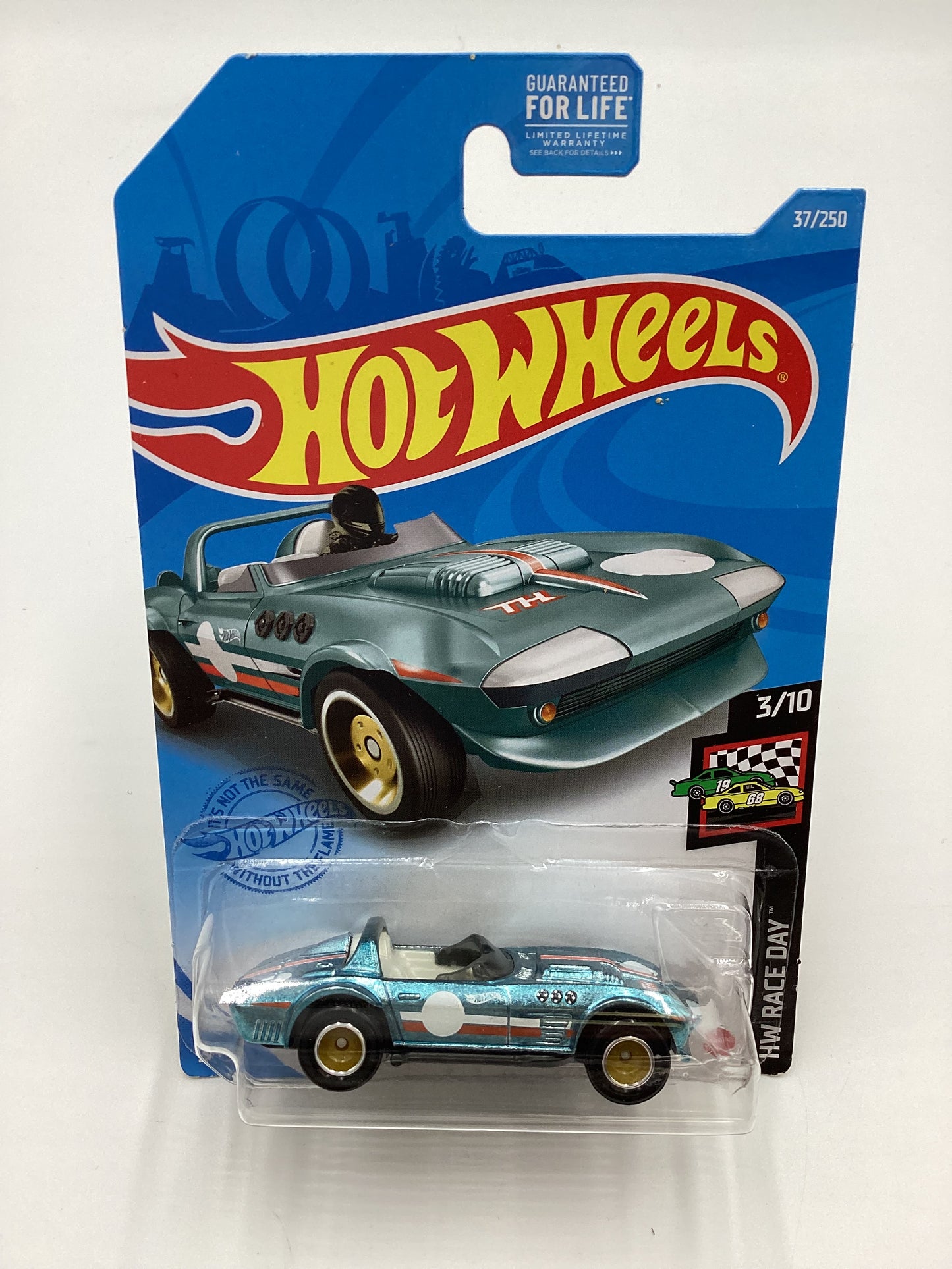 2021 Hot Wheels Super Treasure Hunt #37 Corvette Grand Sport Roadster with protector