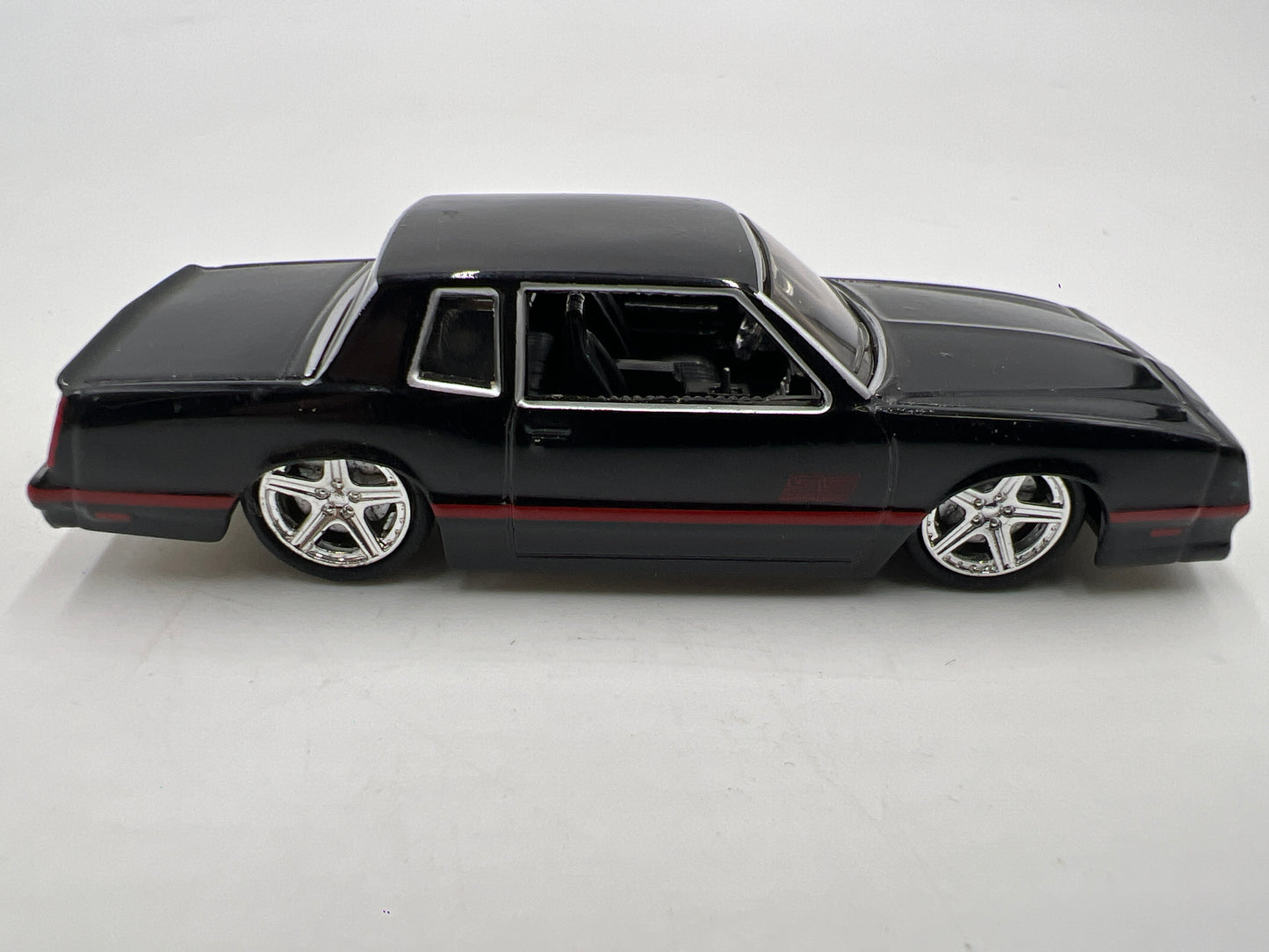 Maisto G Ridez 1986 Chevrolet Monte Carlo SS Black Loose