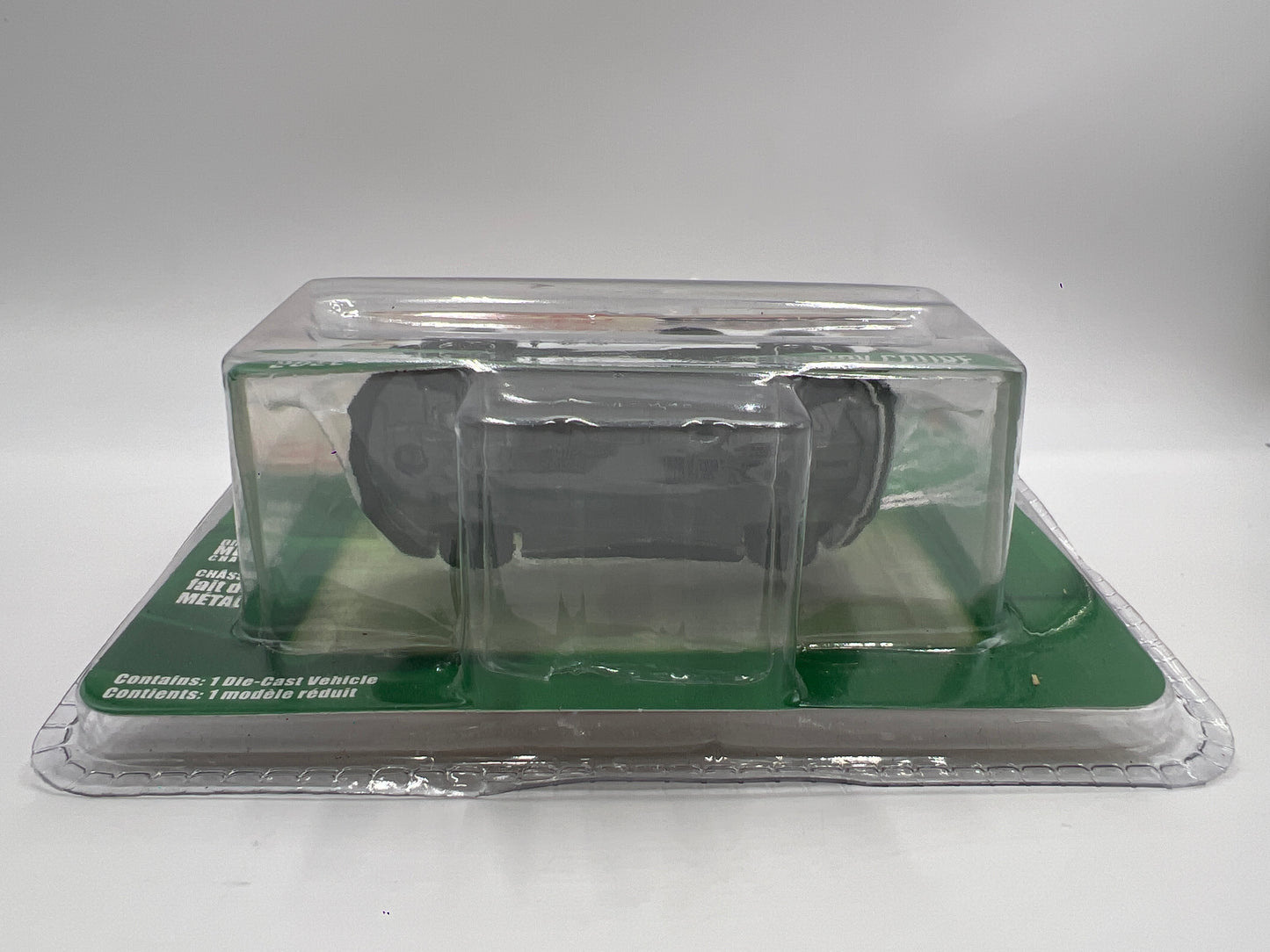 Greenlight Running on Empty Series 15 2022 Chevrolet Corvette C8 Stingray Coupe White 184F