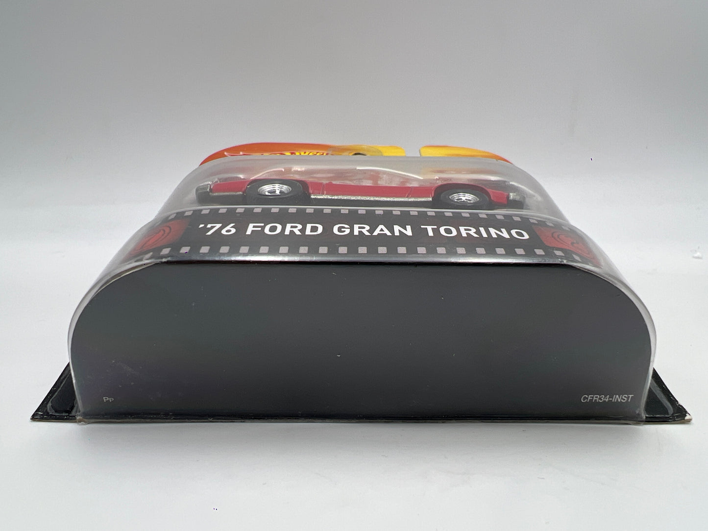 Hot Wheels Retro Entertainment Starsky & Hutch 76 Ford Gran Torino Red W/Protector