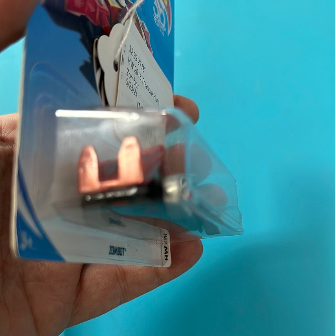 2018 Hot wheels Zombot Treasure hunt 277B small crack in blister