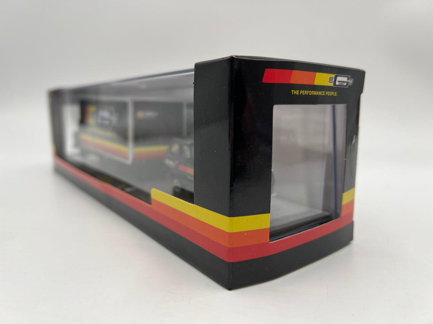 M2 Machines Auto Haulers Walmart Exclusive Mr Gasket 1966 Ford C-950 & 1965 Econoline Truck S41