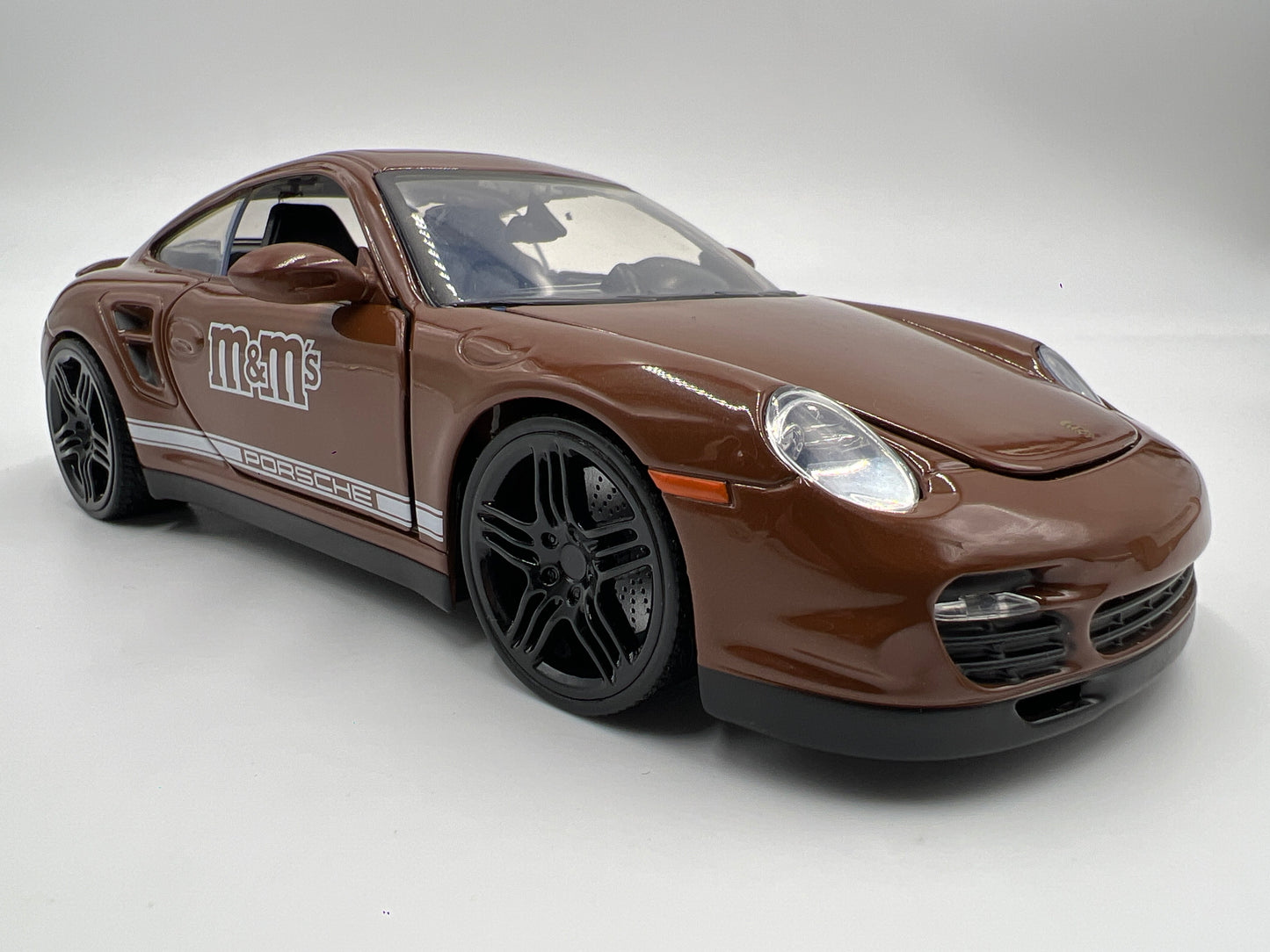 Jada Toys 1/24 Scale M&Ms 2007 Porsche 911 Turbo Brown Loose