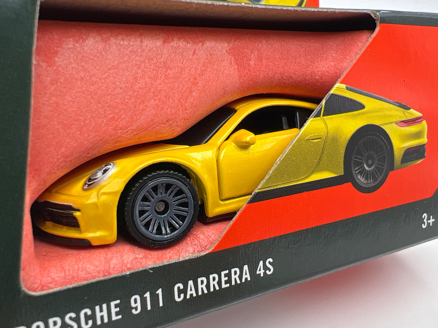 Matchbox Moving Parts #25 2020 Porsche 911 Carrera 4S Yellow 169H