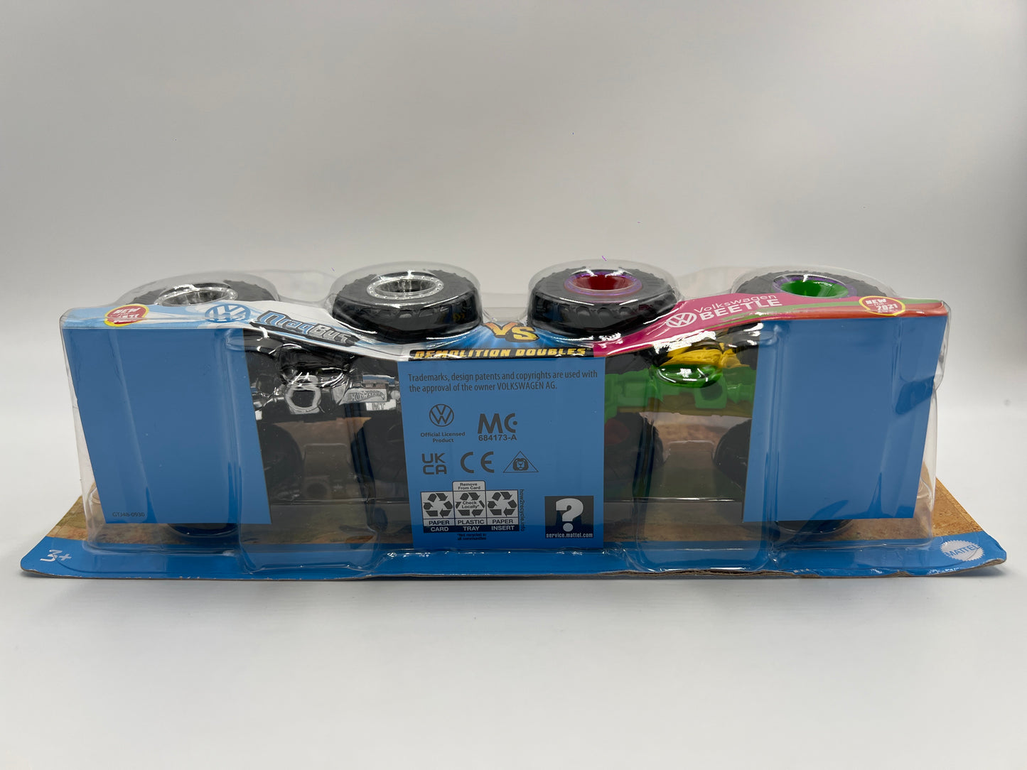 Hot Wheels Monster Trucks Demolition Doubles VW Drag Bus Vs Volkswagen Beetle 136G