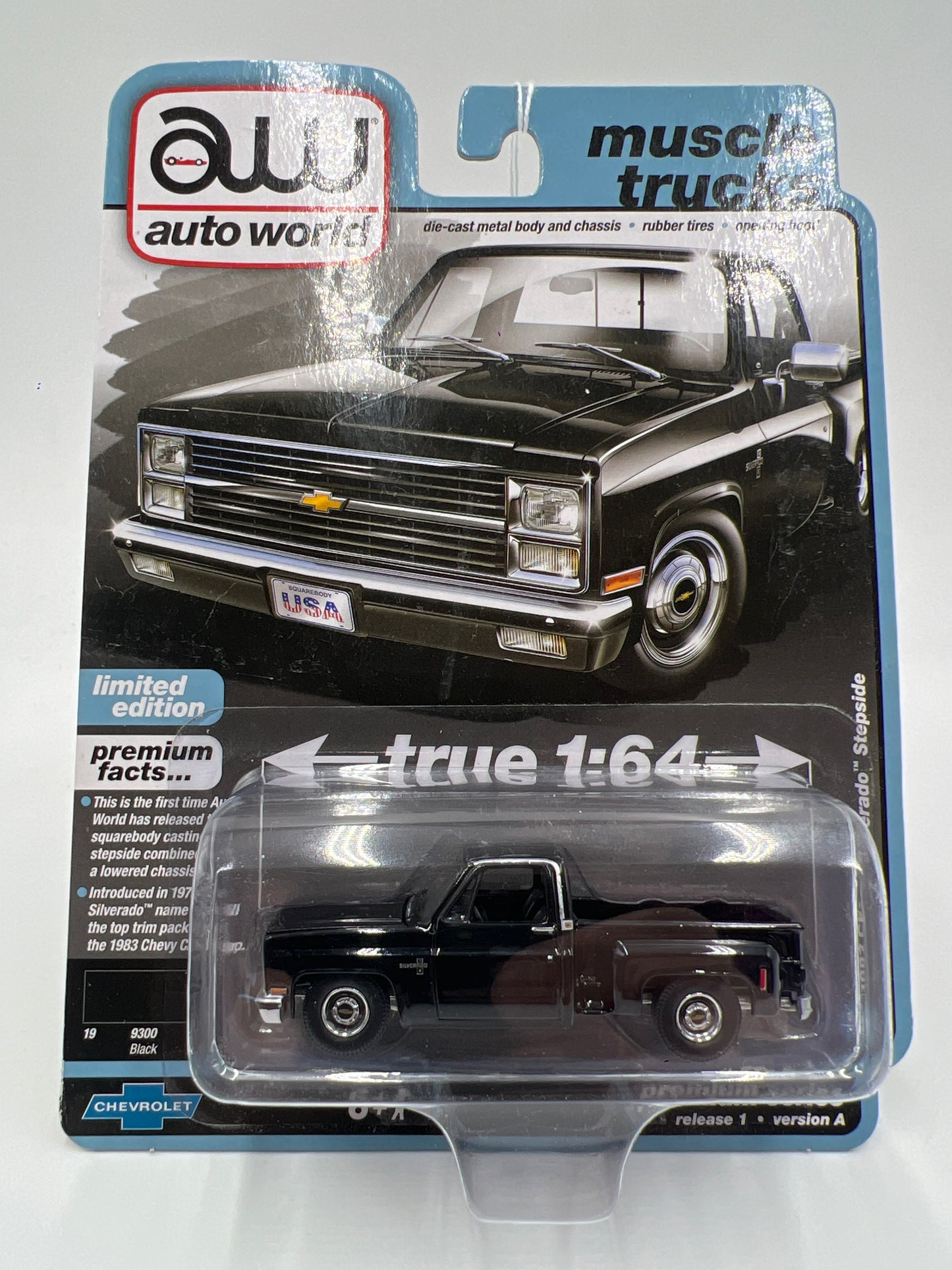 Auto World Muscle Trucks Release 1 Version A 1983 Chevy Silverado Stepside Black 181D