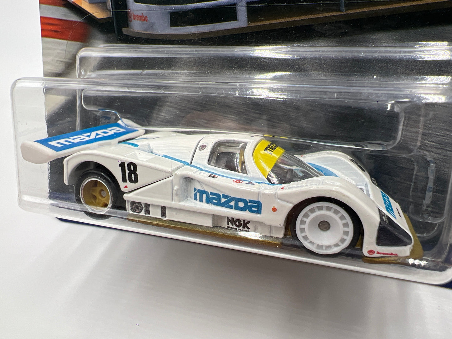 2018 Hot Wheels Car Culture Premium Circuit Legends #5 Mazda 787B White W/Protector