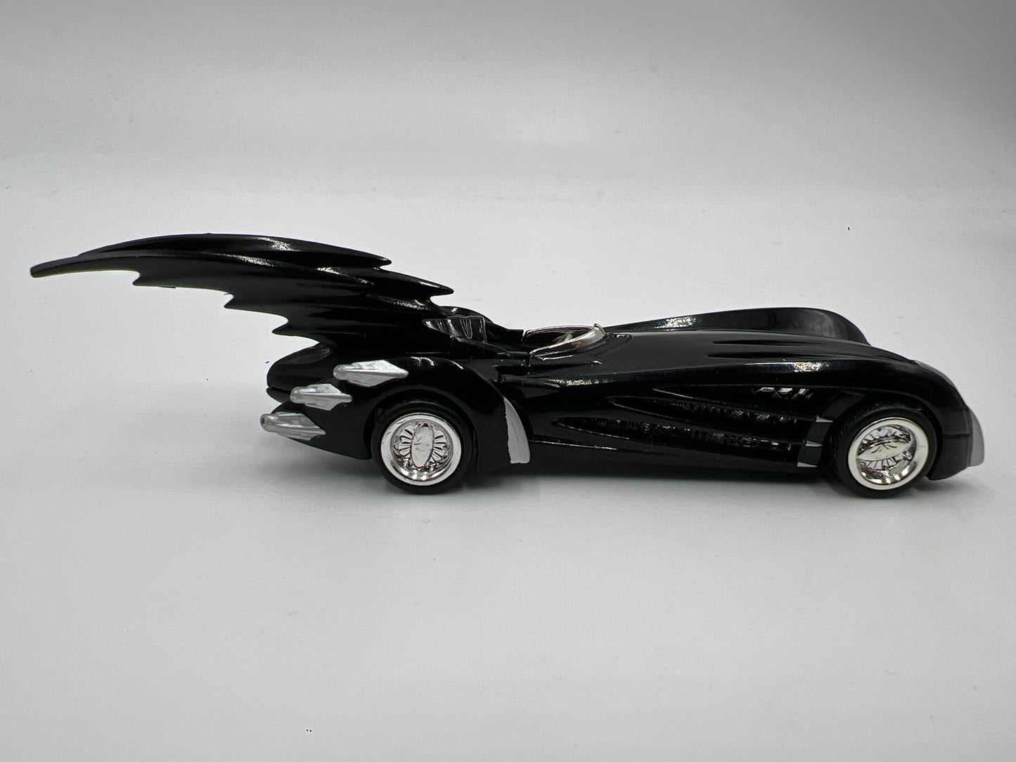 2004 Hot Wheels 1/64 Collectibles Batman & Robin Batmobile Black Loose