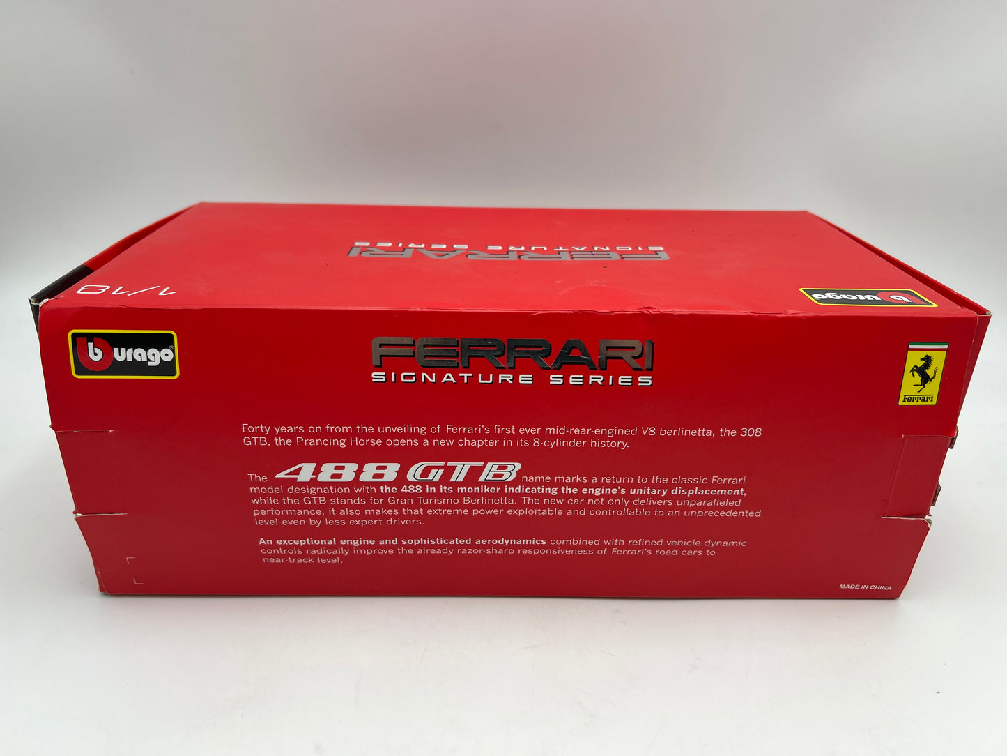 Bburago 1/18 Scale Signature Series Ferrari 488 GTB Red