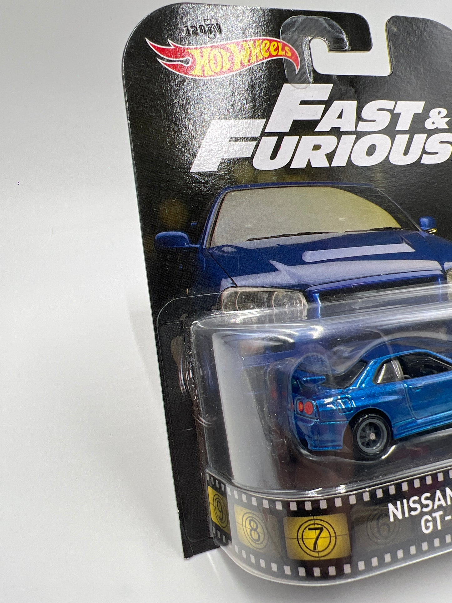 Hot Wheels Retro Entertainment Fast & Furious Nissan Skyline GT-R R34 Blue W/Protector