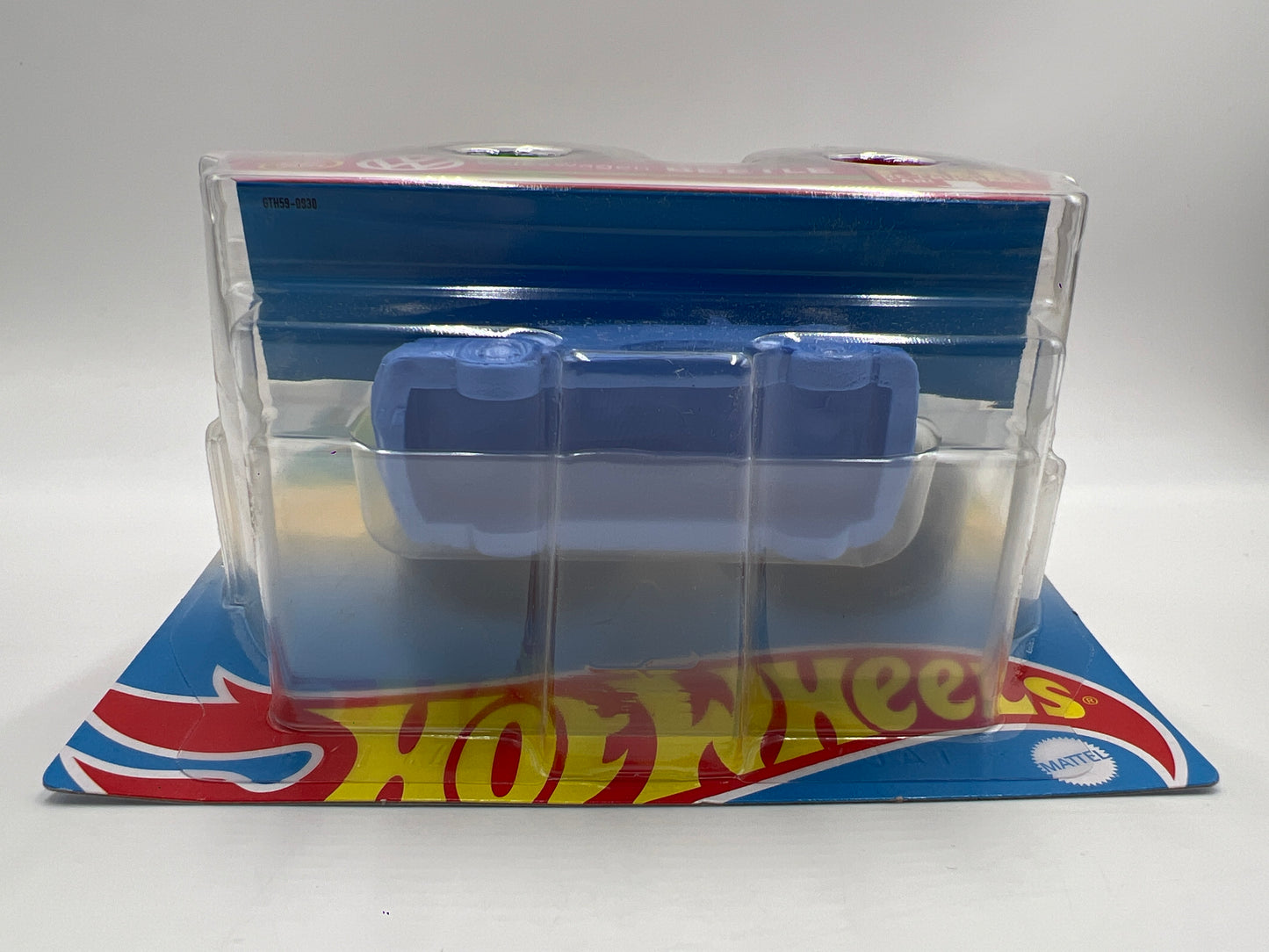 2021 Hot Wheels Monster Trucks Neon Shockers #21 Volkswagen Beetle 128G