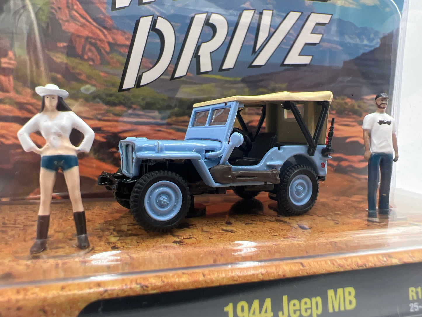 M2 Machines R18 Diorama 1944 Jeep MB Light Blue 197F