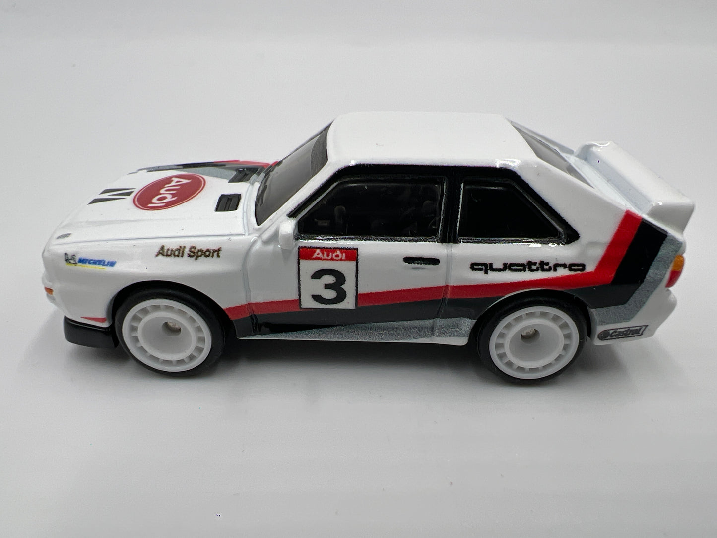 Hot Wheels 1/64 Premium Diorama Set 84 Audi Sport Quattro White Loose