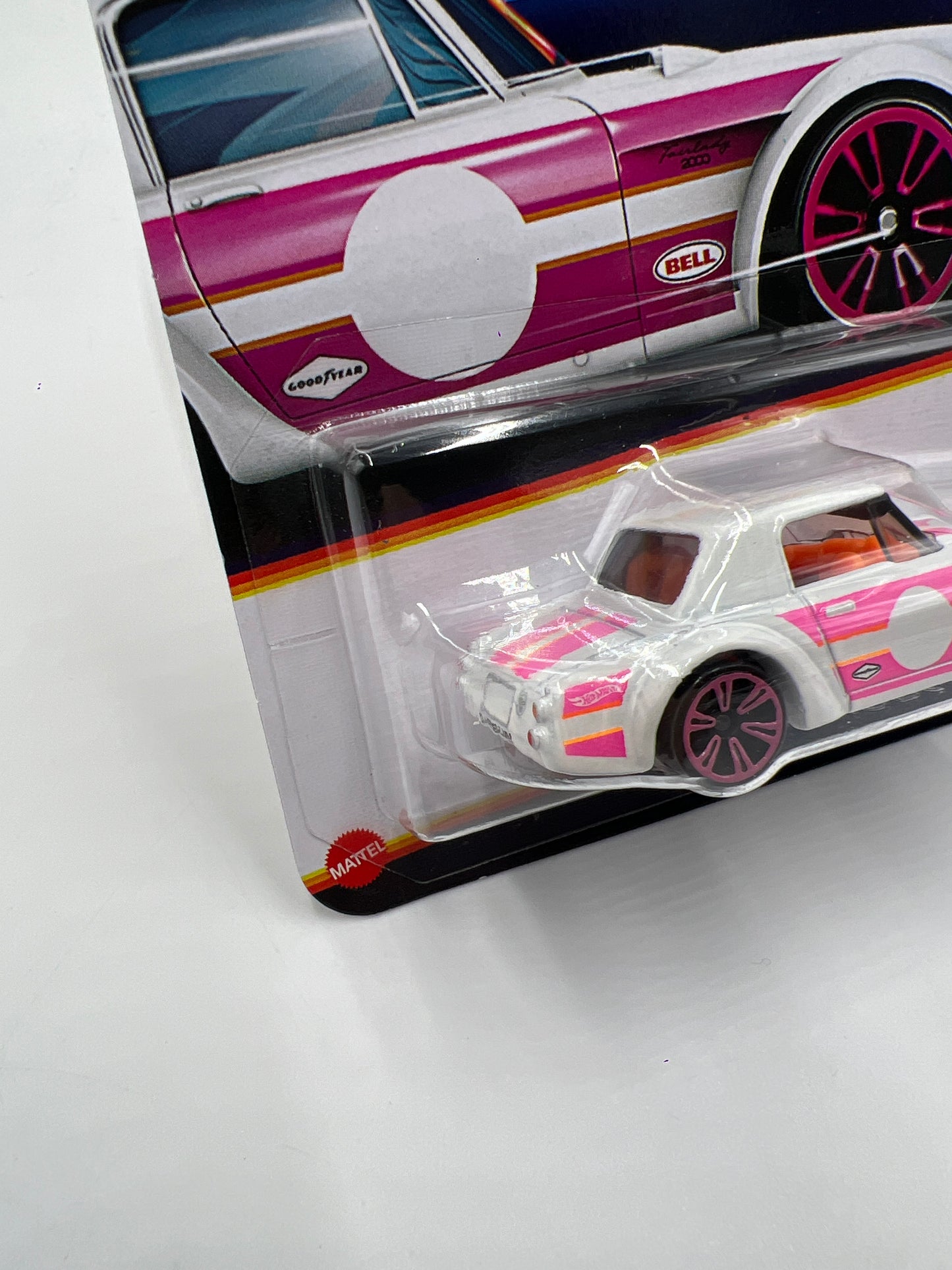 2025 Hot Wheels Neon Speeders #5 Datsun Fairlady 2000 White 157C