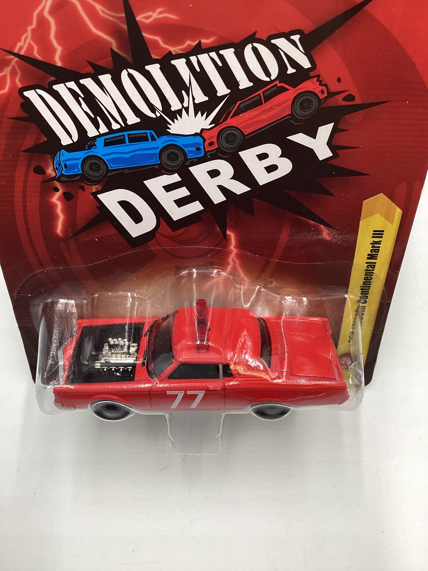 Johnny lightning Demolition Derby #26 1969 Lincoln Continental Mark III Red 227H