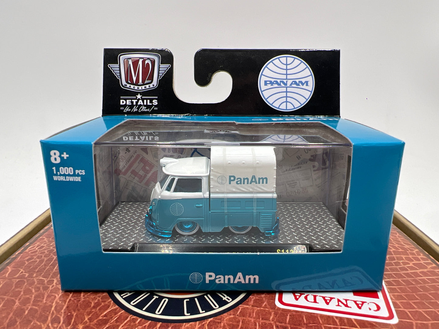 M2 Machines Auto-Club PanAm 1960 Volkswagen Type 2 PickUp Blue/White S113