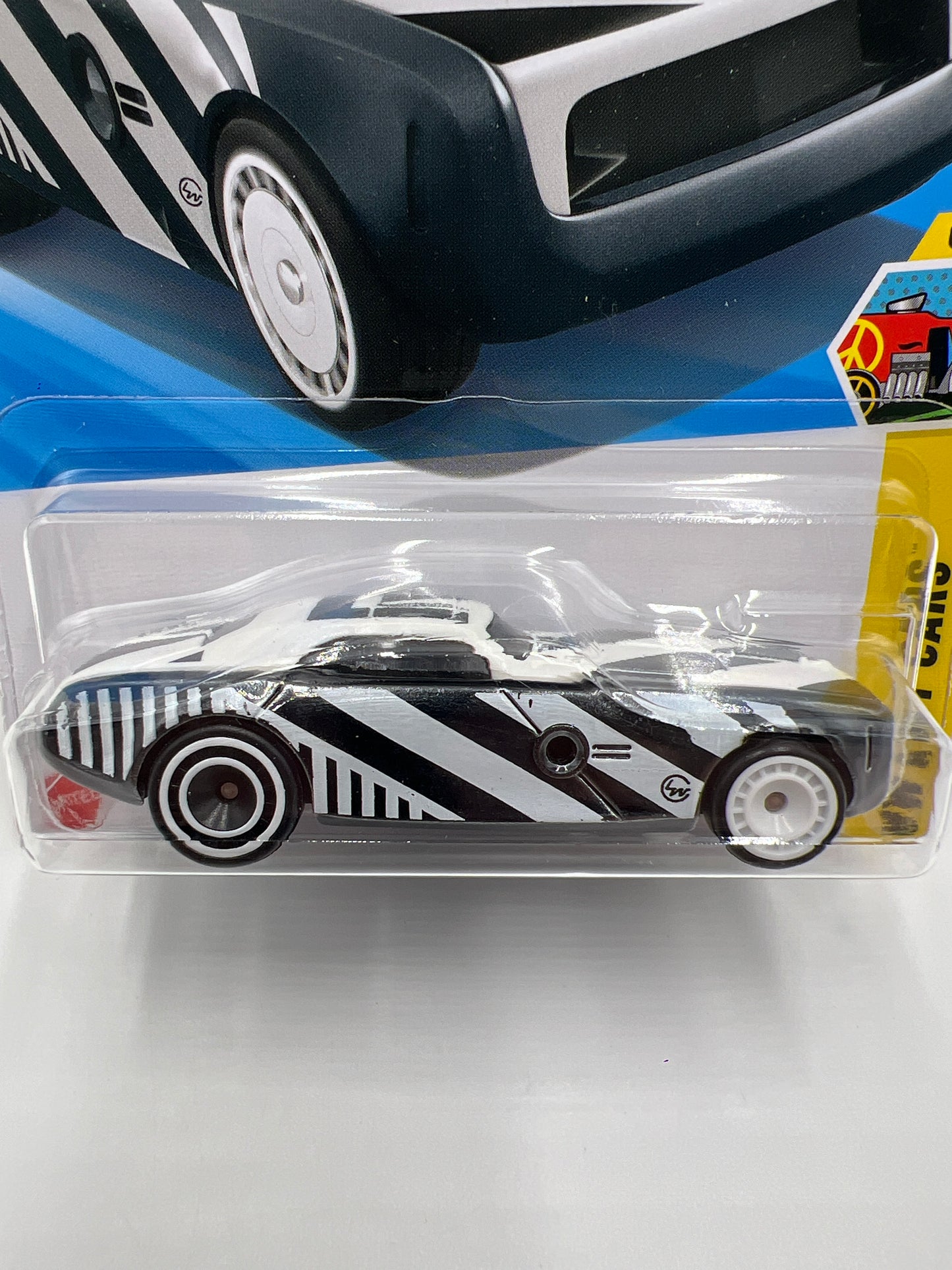 2025 Hot Wheels C Case Super Treasure Hunt #61 Hi-Roller II Black/White W/Protector