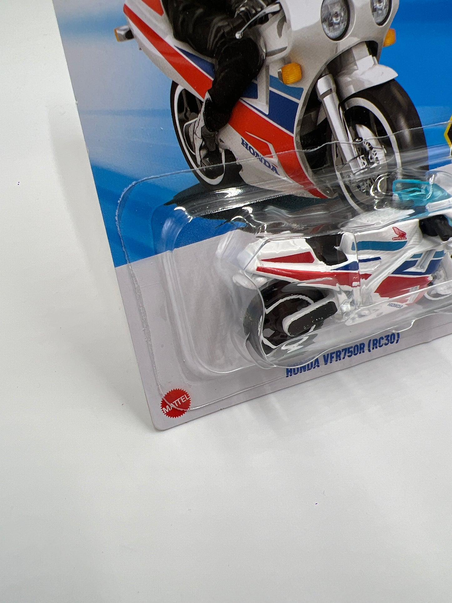 2025 Hot Wheels M Case Moto #224 Honda VFR750R RC30 77i
