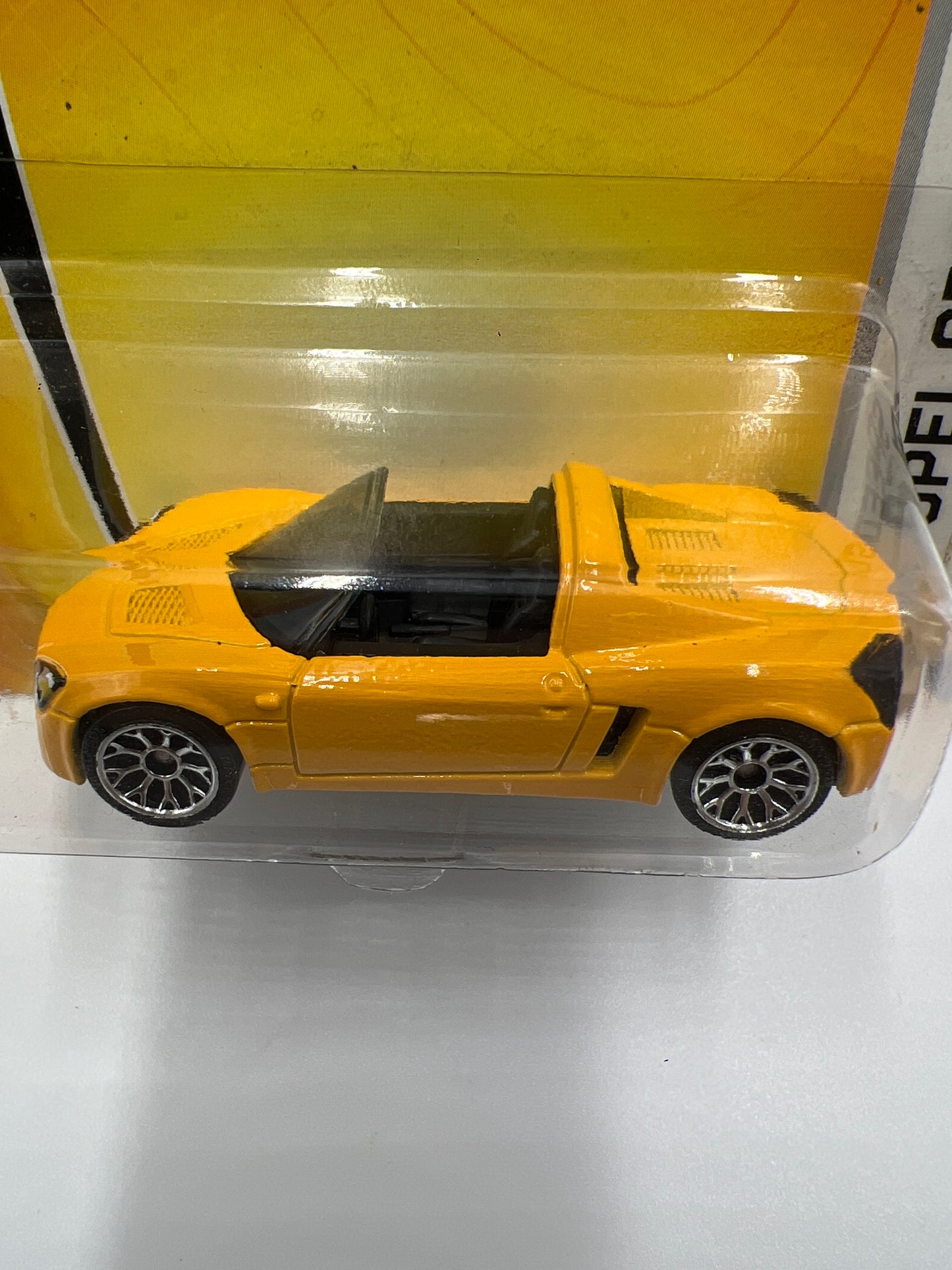 Matchbox MBX Metal #16 Opel Speedster Yellow 209B