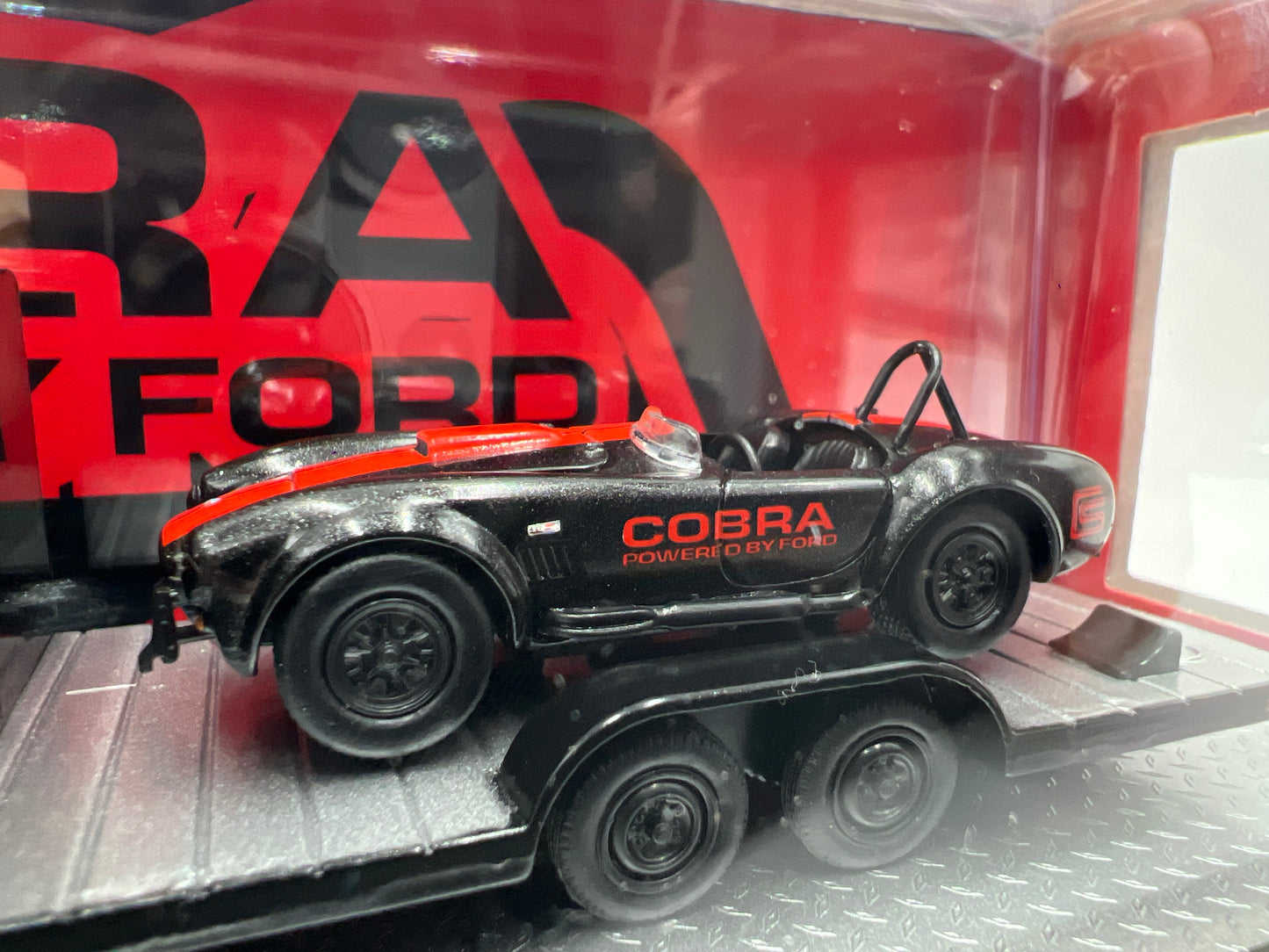 M2 Machines Auto Haulers 1976 Ford Bronco & 1965 Shelby 427 Cobra R90