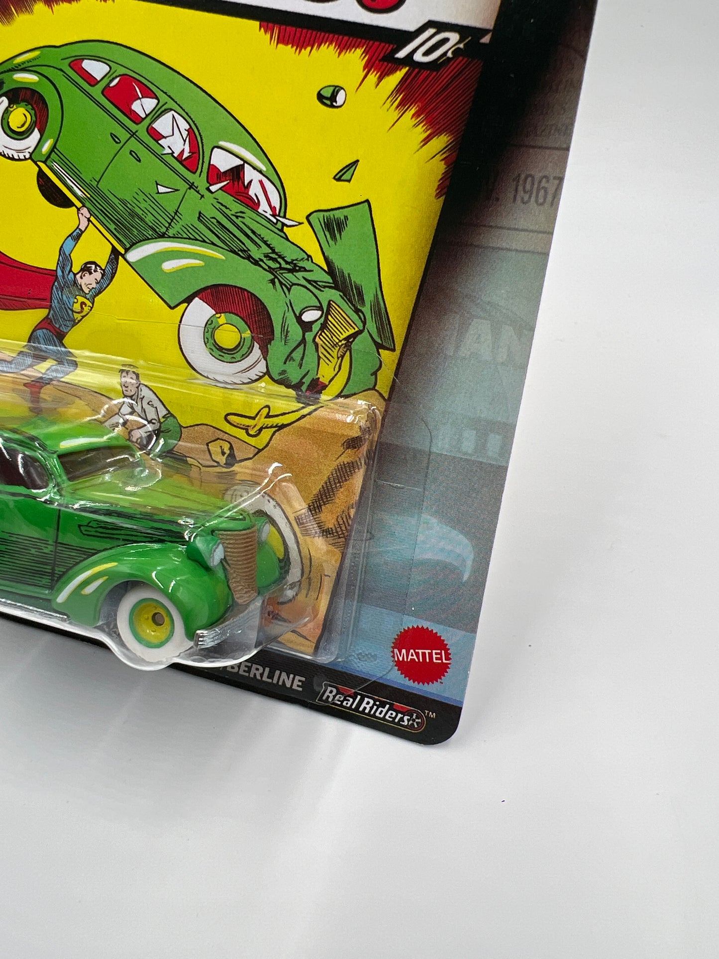 2025 Hot Wheels Premium Pop Culture Action Comics #1 Action Sedan Green 270E