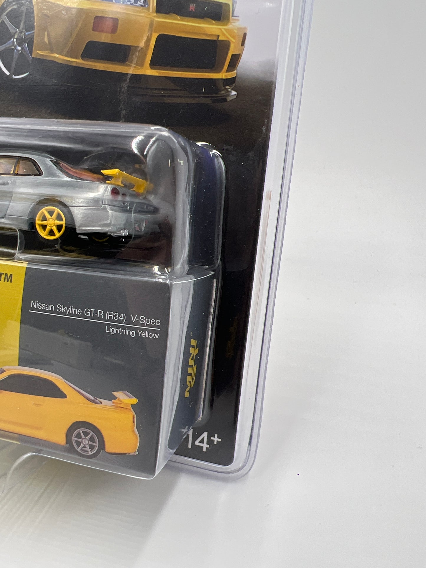 Mini GT Mijo Exclusives #762 CHASE Nissan Skyline GT-R R34 V-Spec Yellow