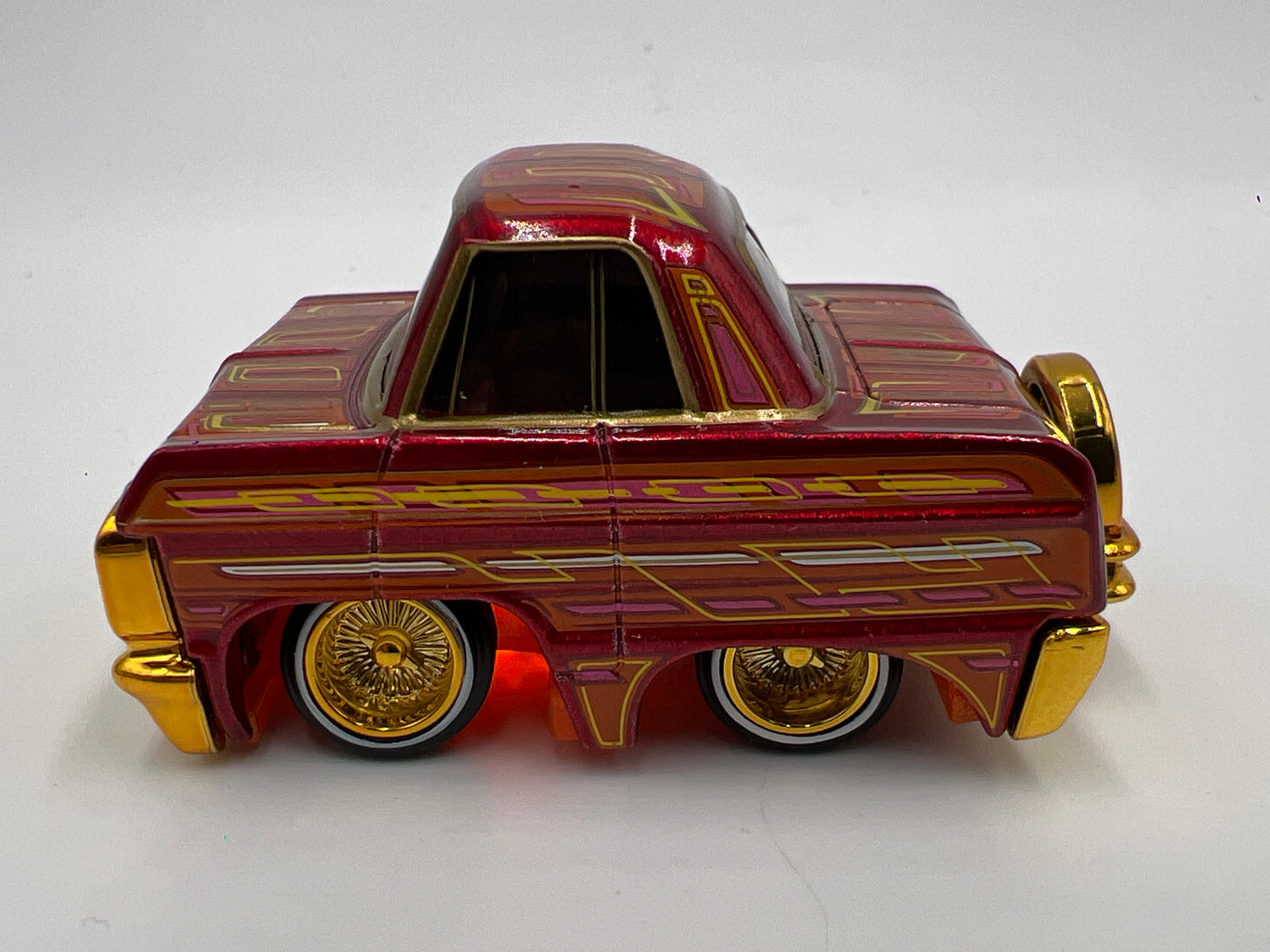 MGA Car Tuned Series 1 Show Glow Lowriders #8 64 Chevy Impala Red
