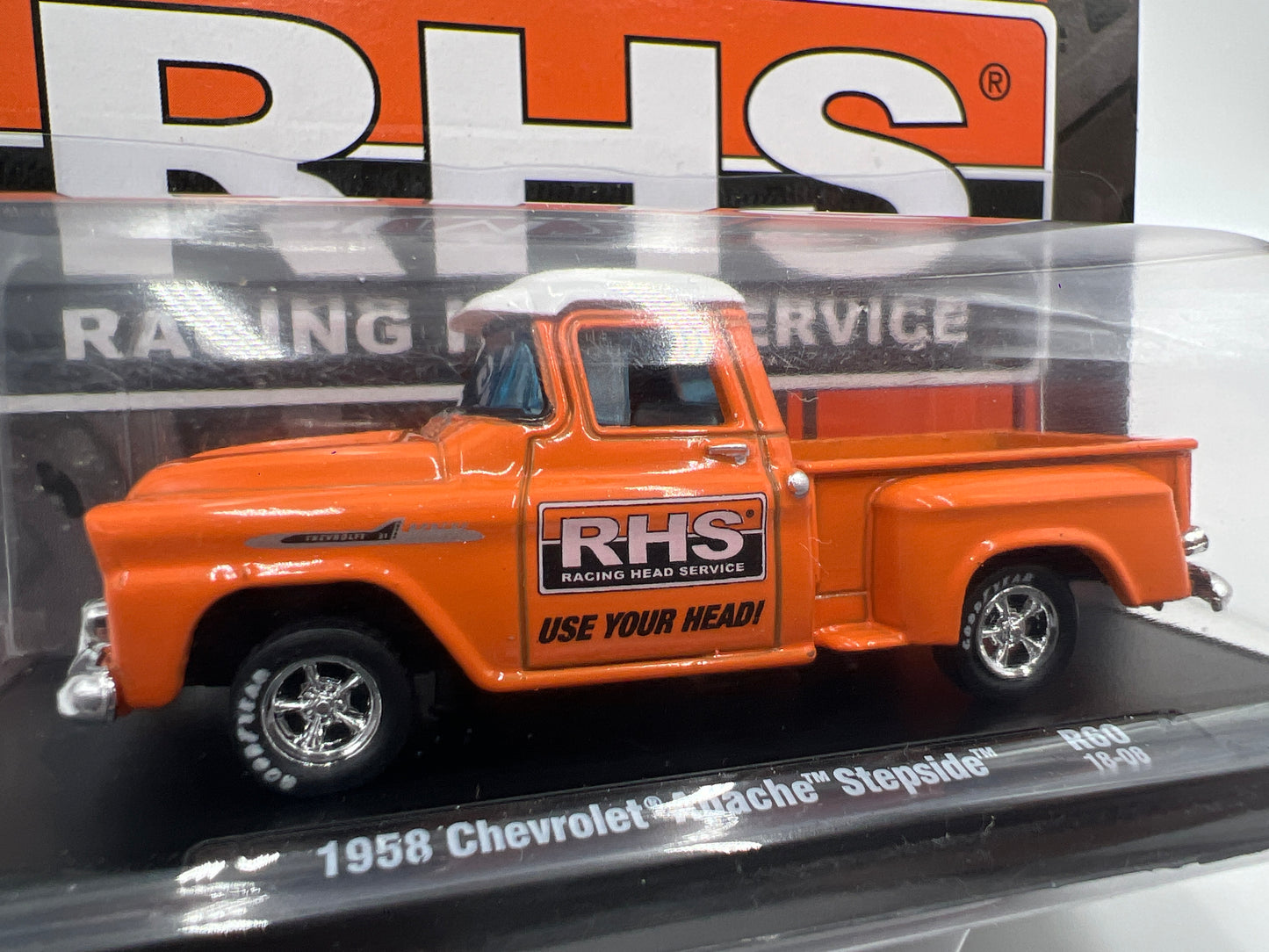 M2 Machines Auto-Drivers 1958 Chevrolet Apache Stepside Orange RHS R60 192G