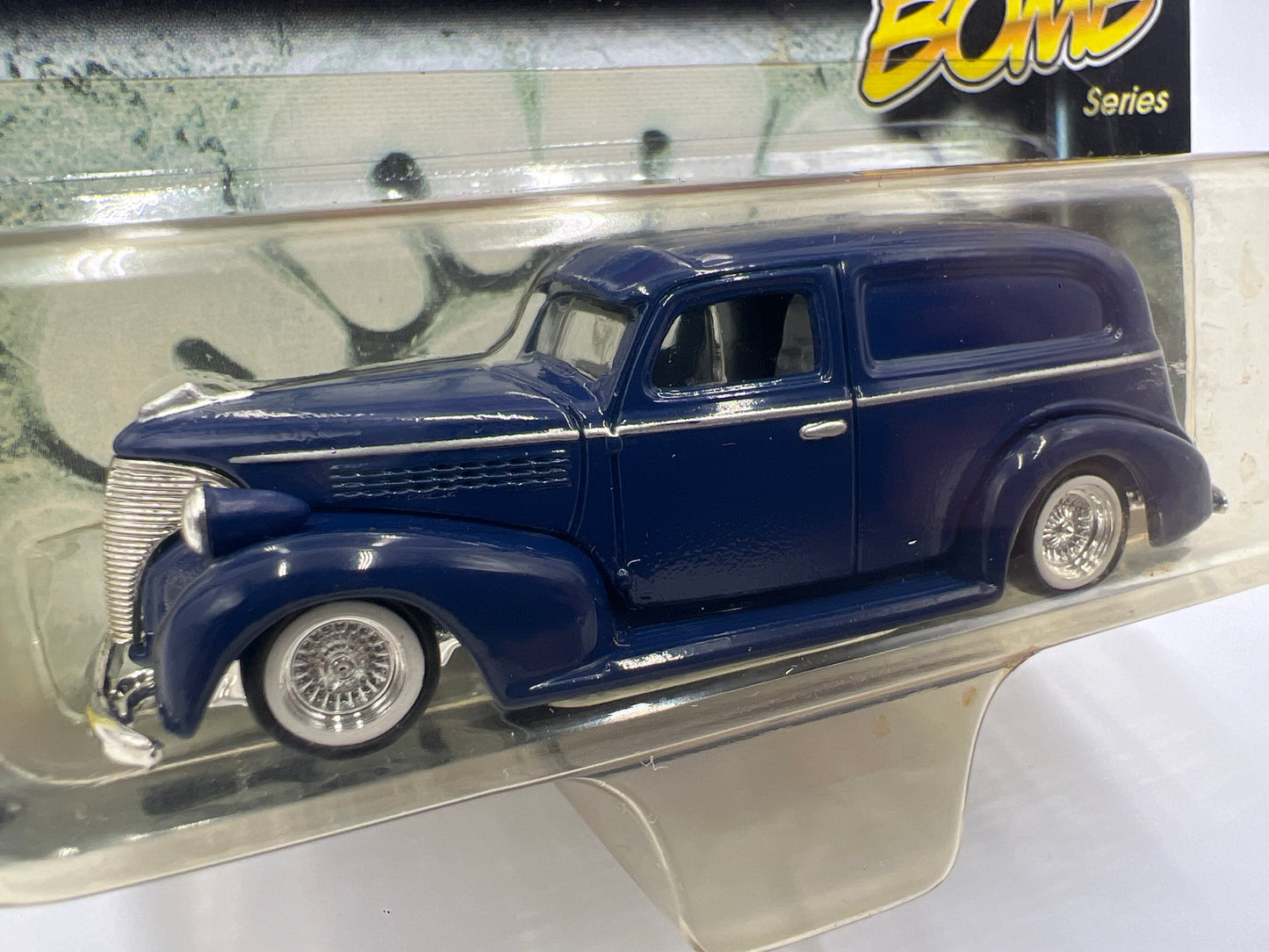 Revell Lowriders Bomb Series #12 39 Chevy Sedan Delivery Blue SR