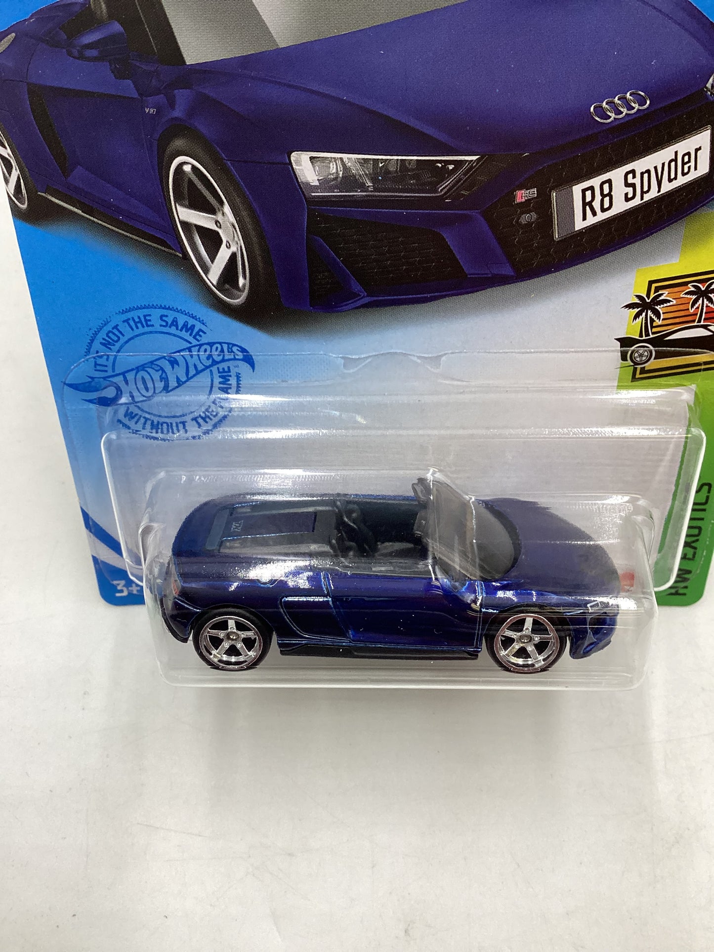 2019 Hot wheels Super treasure hunt 2019 Audi R8 Spyder Blue W/Protector