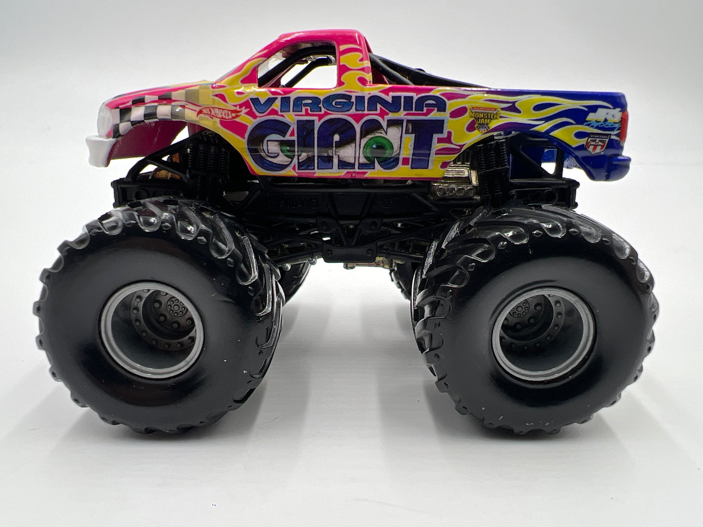 Hot Wheels 1:64 Monster Jam Small Wheel/Metal Base Virginia Giant Loose