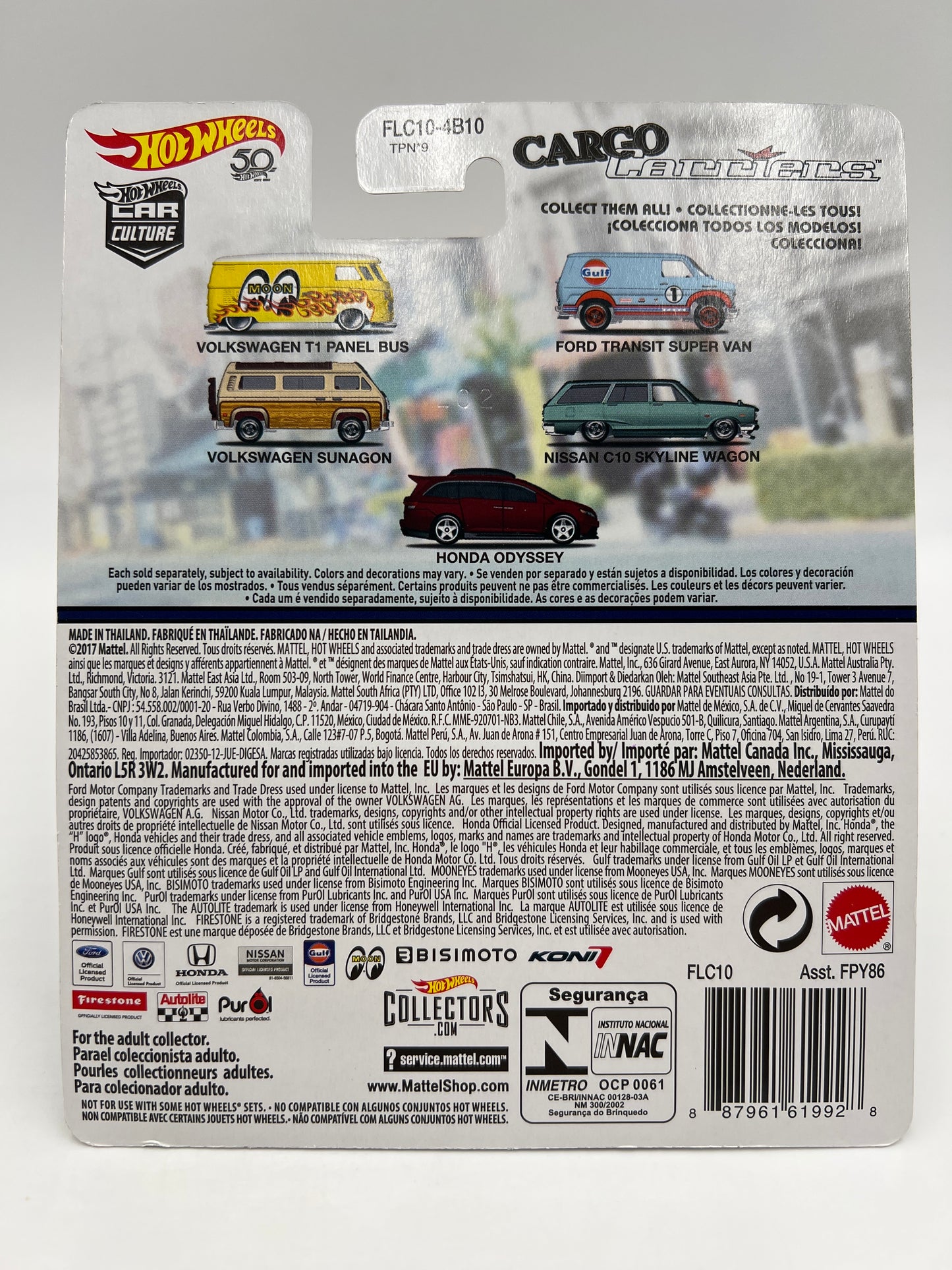 Hot Wheels Premium Cargo Carriers #4 Nissan C10 Skyline Wagon Light Green