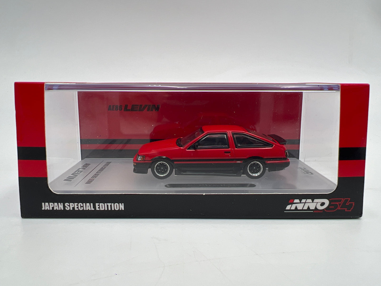 Inno64 1/64 Japan Special Edition Toyota Corolla AE86 Levin Red