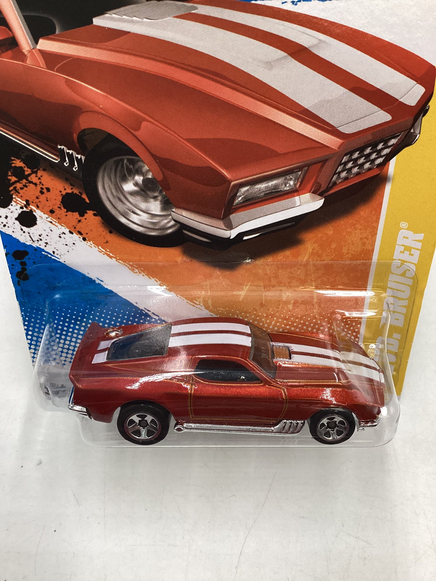 2011 Hot wheels #34 Blvd Bruiser Red 12i